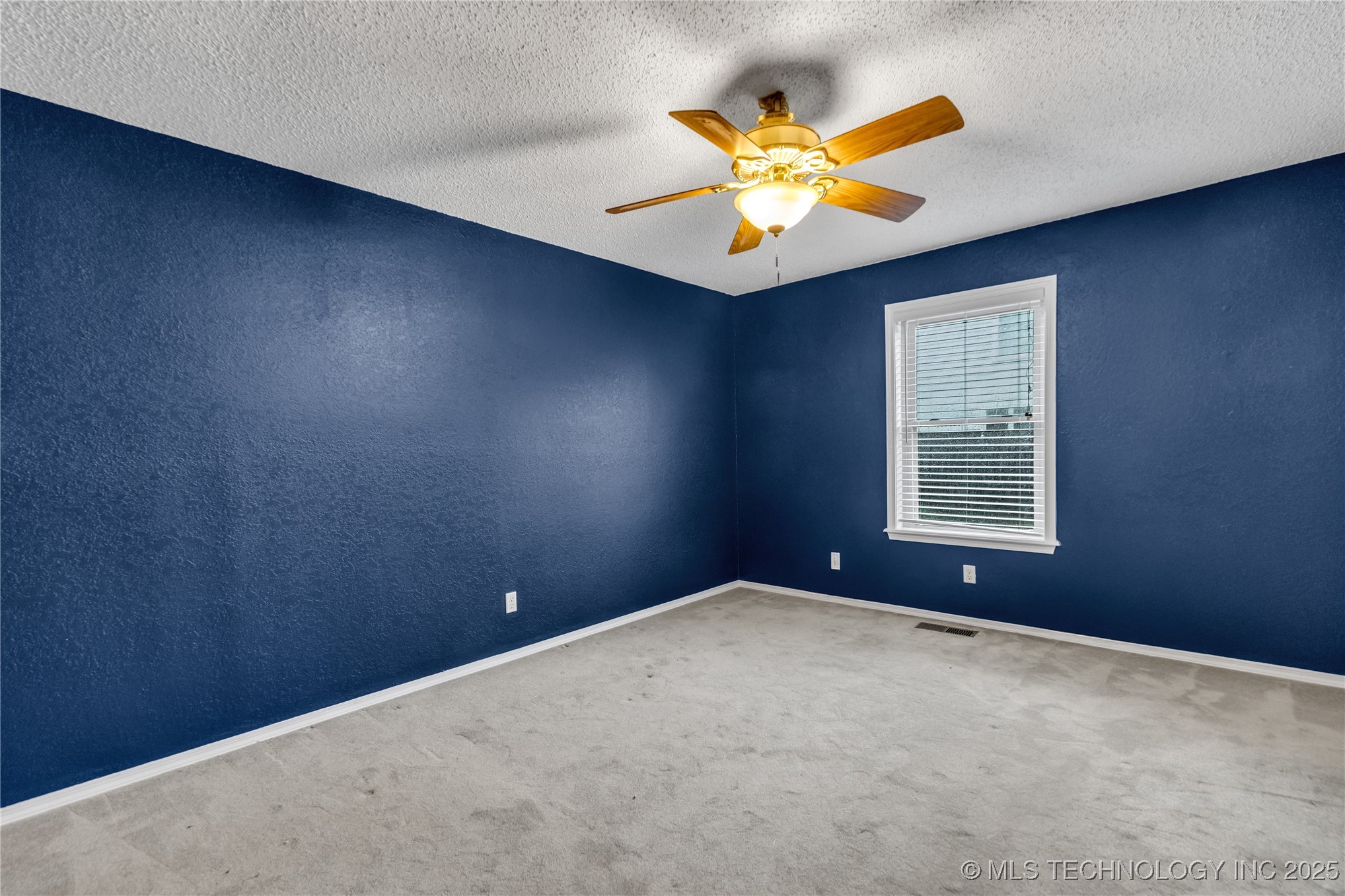 5939 S 94th East Place