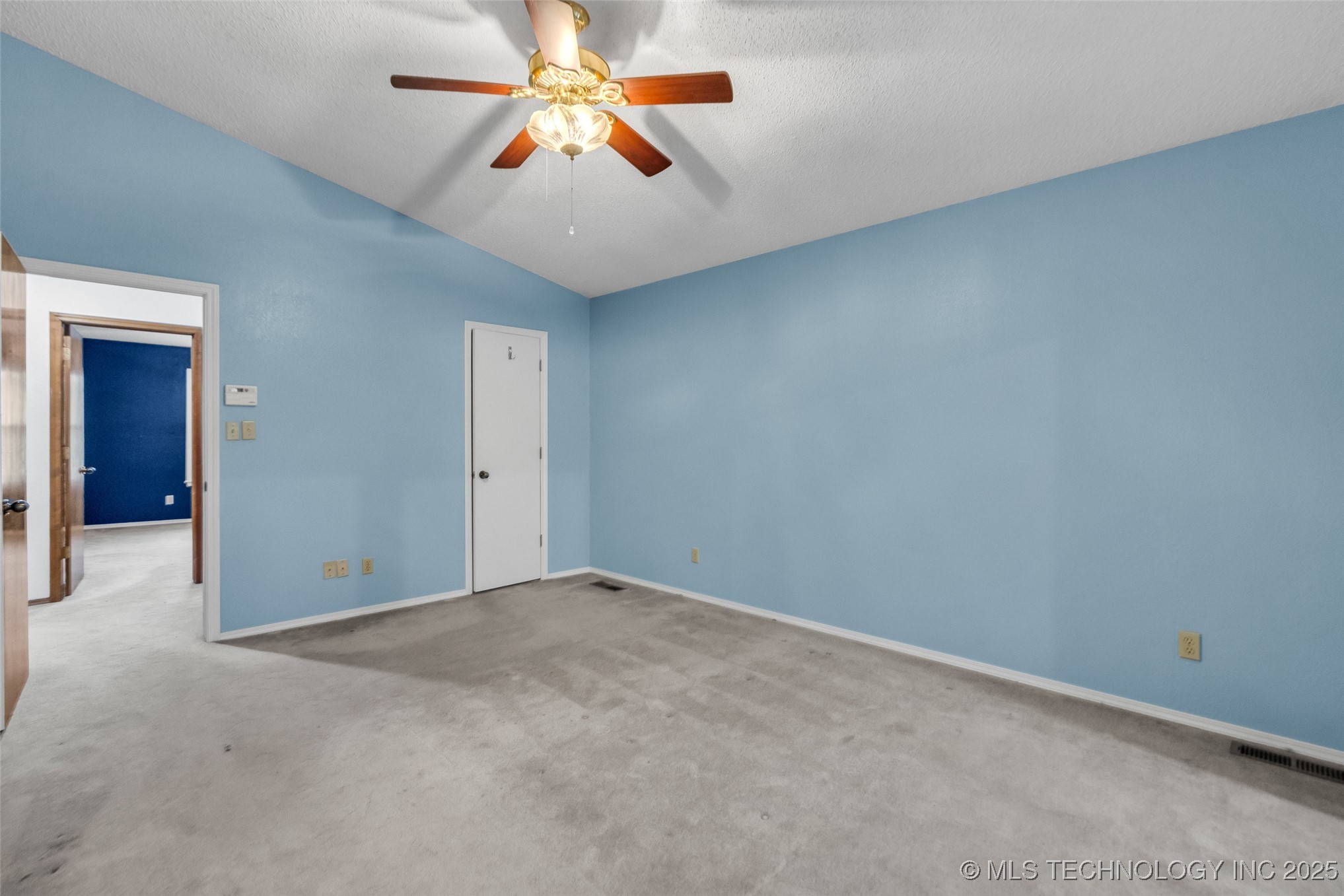 5939 S 94th East Place