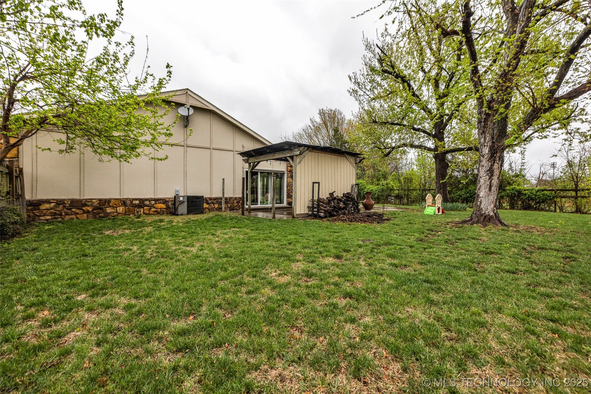 5939 S 94th East Place