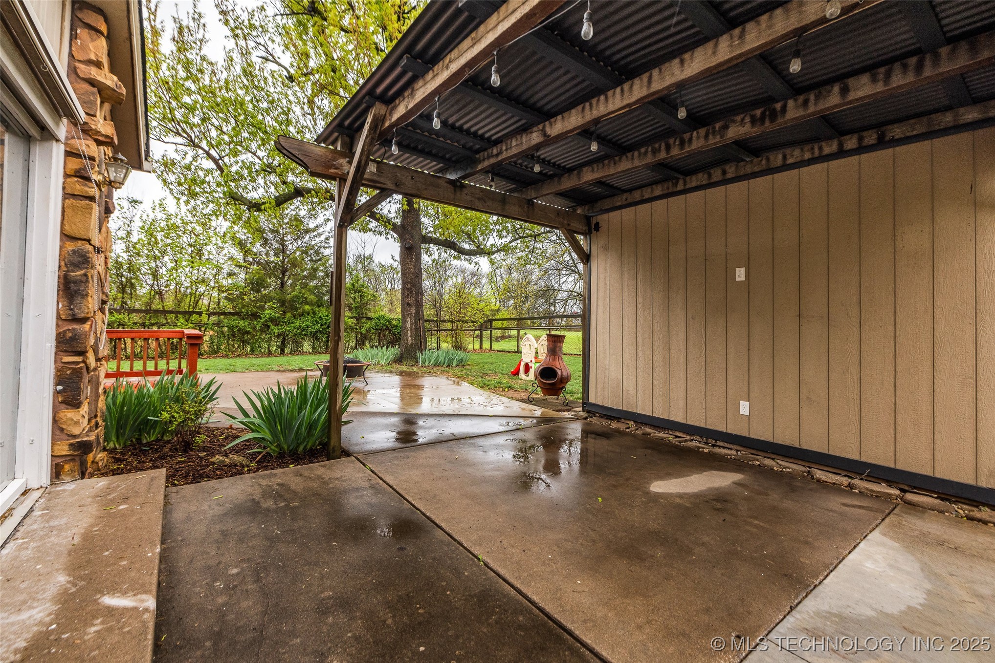 5939 S 94th East Place