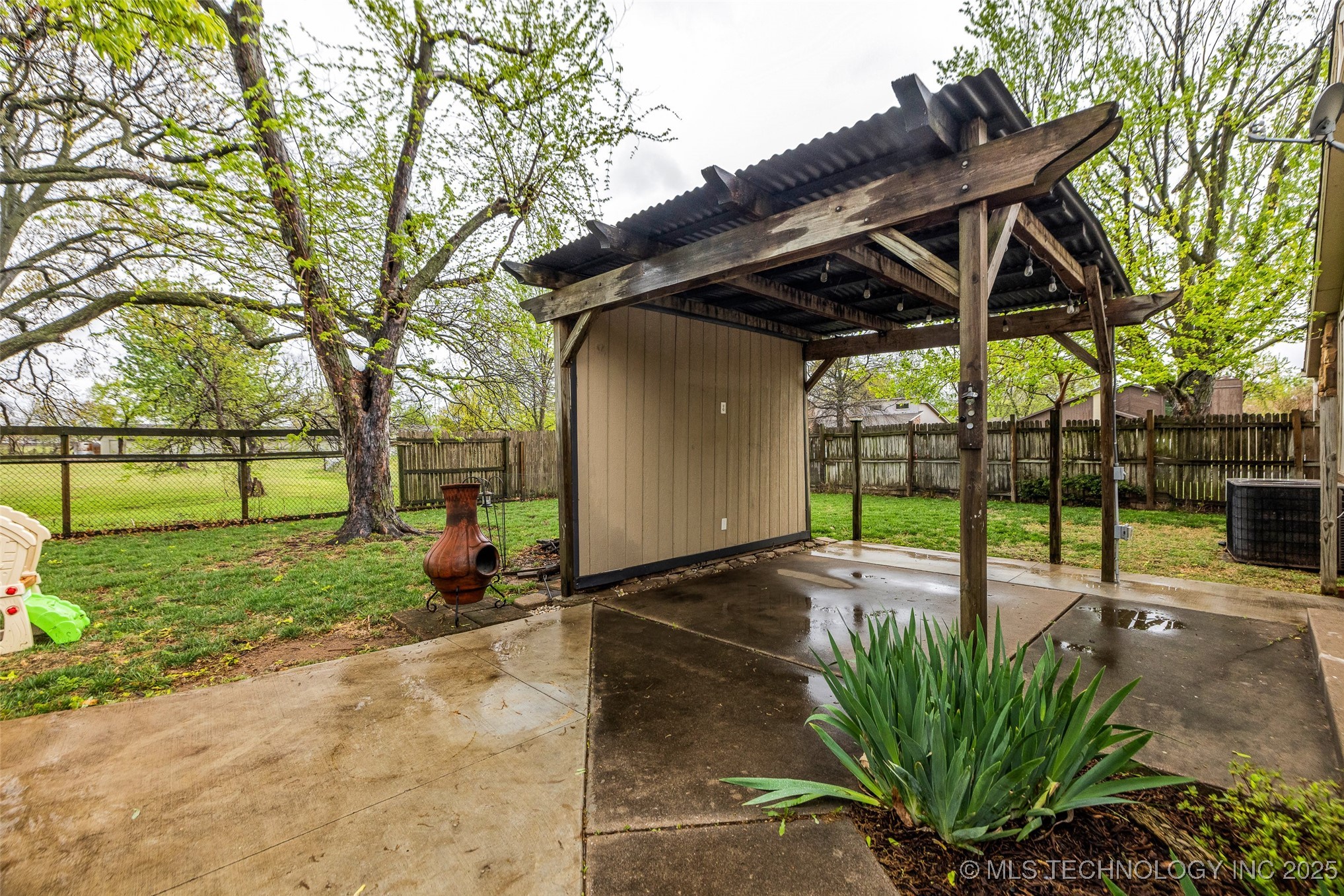 5939 S 94th East Place