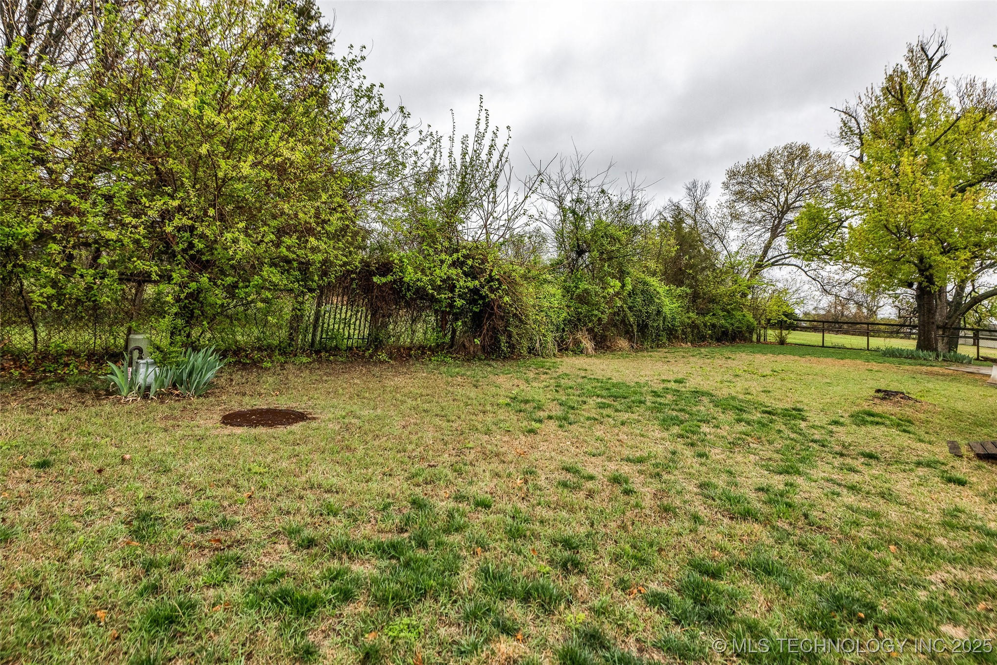 5939 S 94th East Place