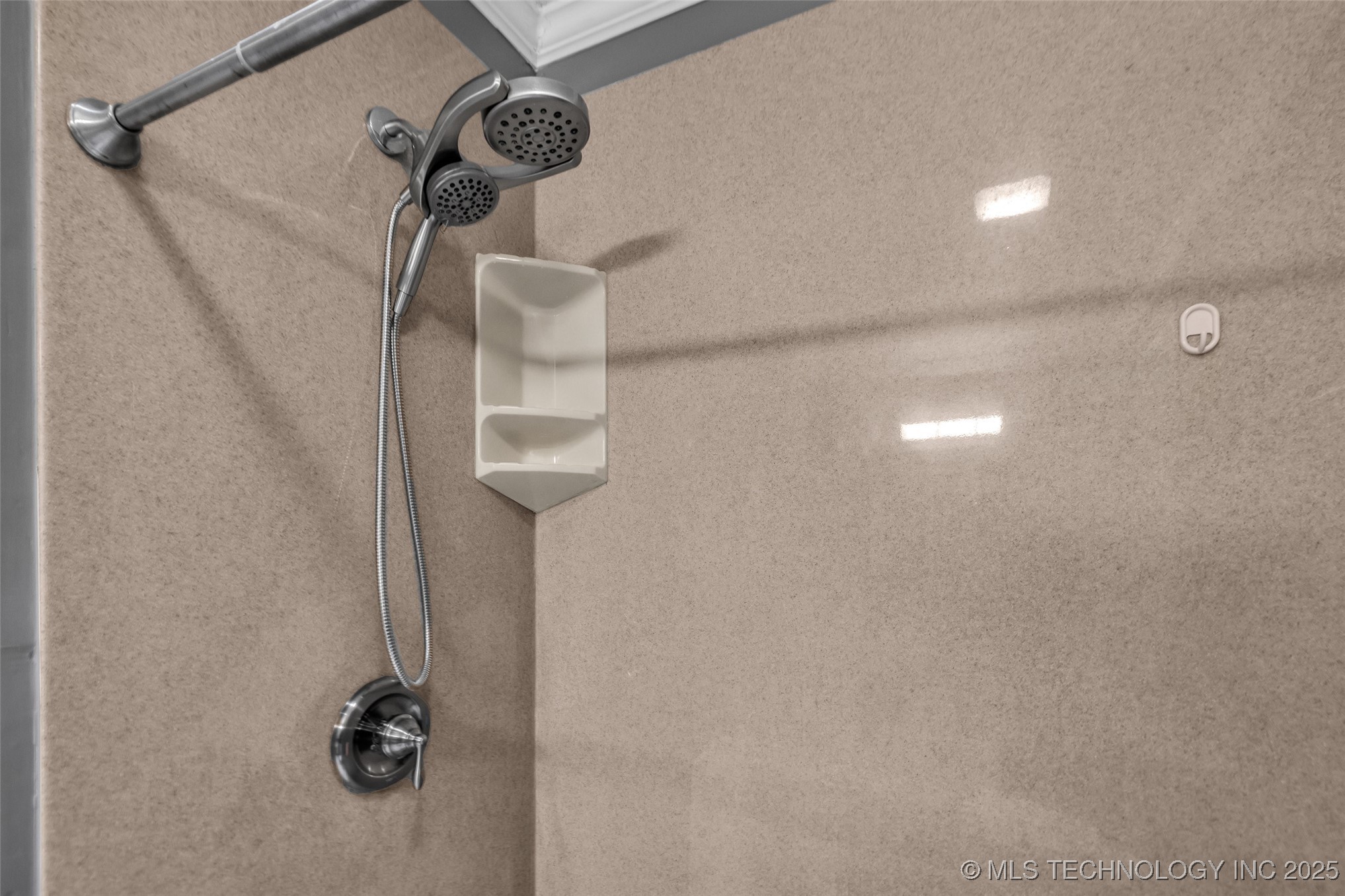 5939 S 94th East Place