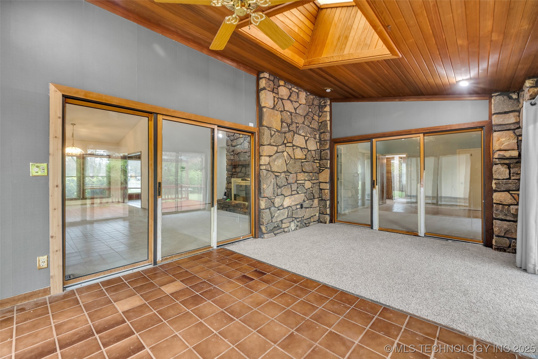 5939 S 94th East Place