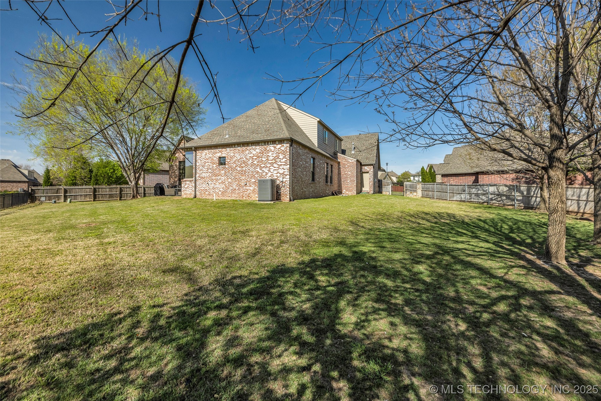 11280 S 72nd East Place