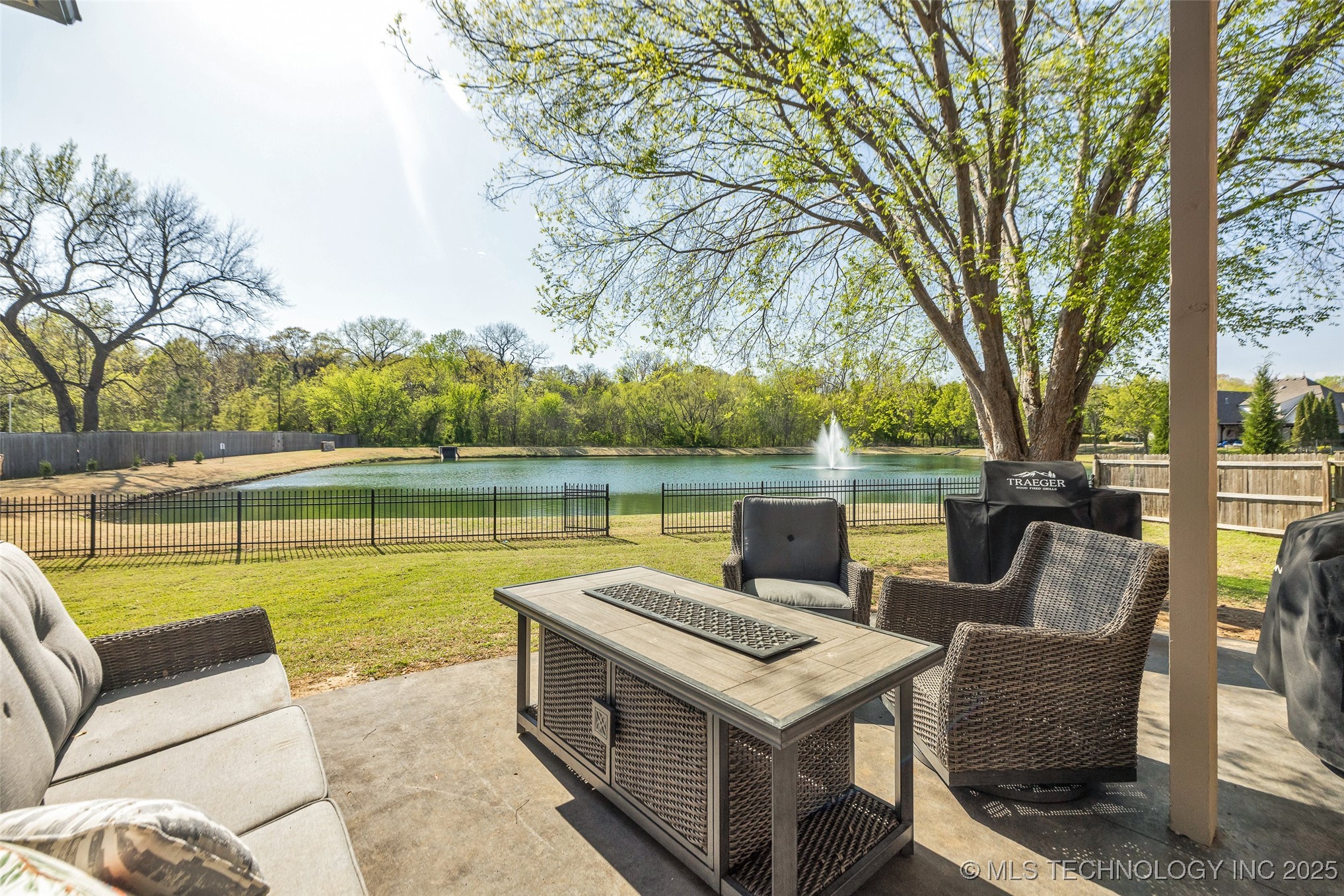 11280 S 72nd East Place