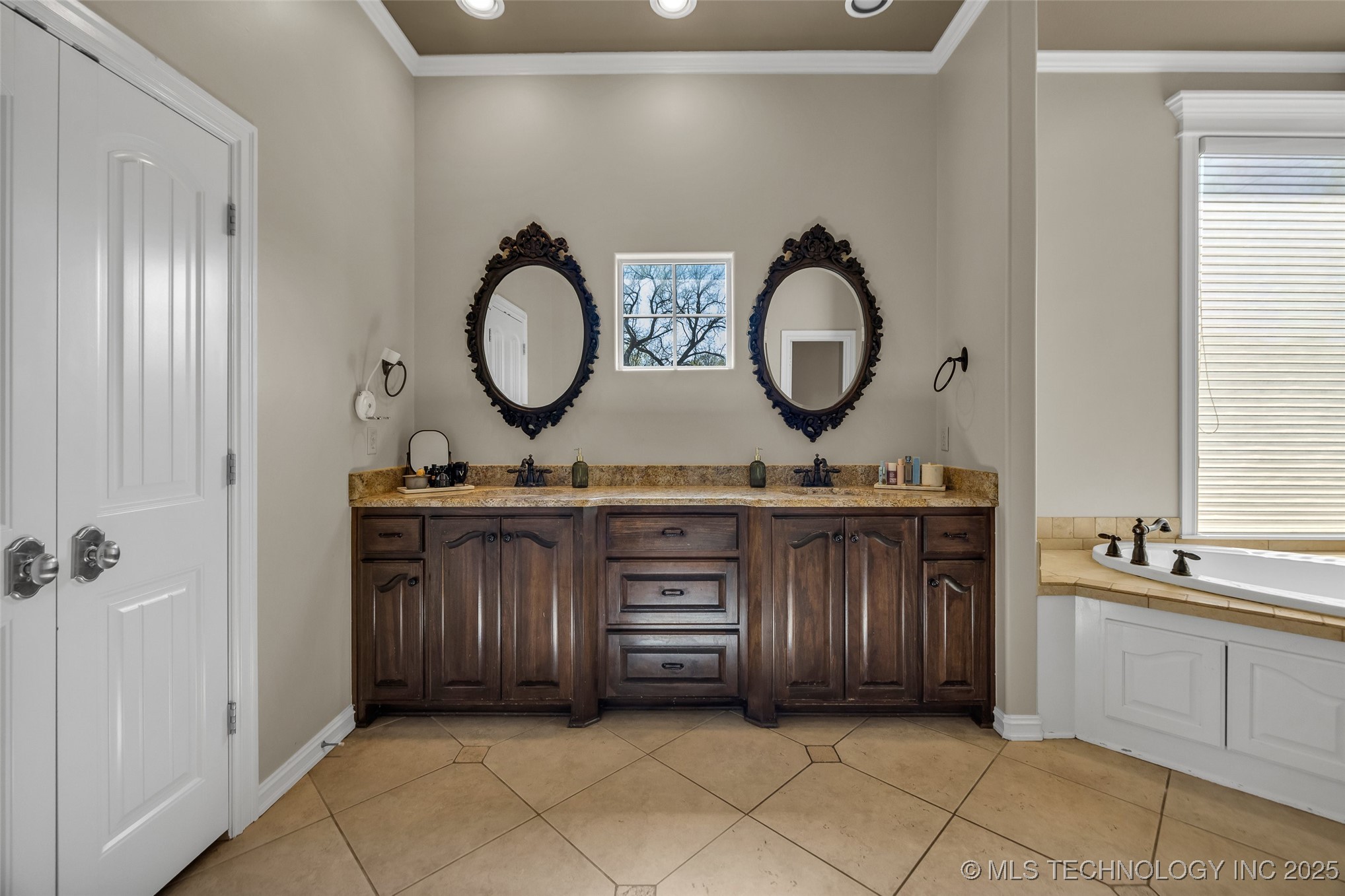 11280 S 72nd East Place