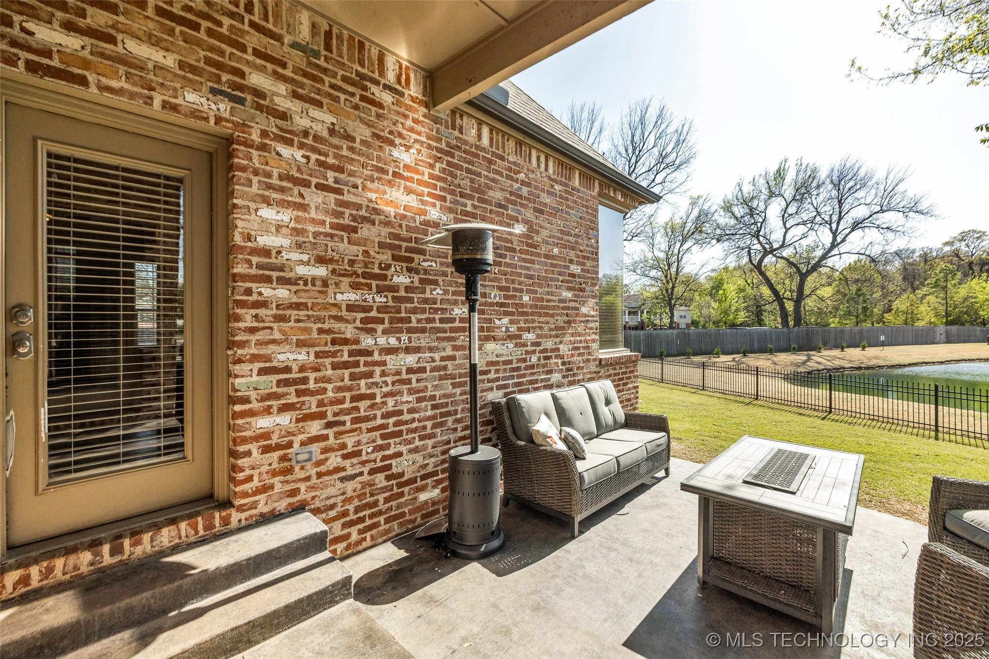 11280 S 72nd East Place