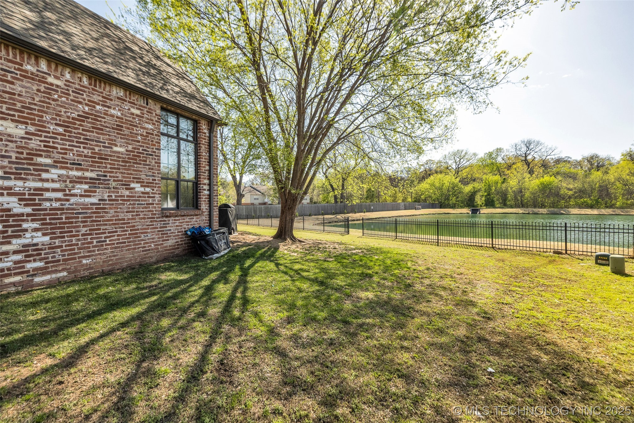 11280 S 72nd East Place