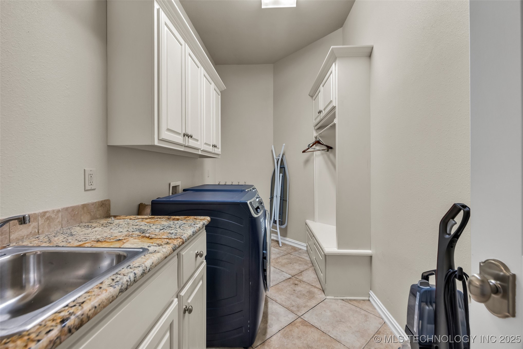 11280 S 72nd East Place