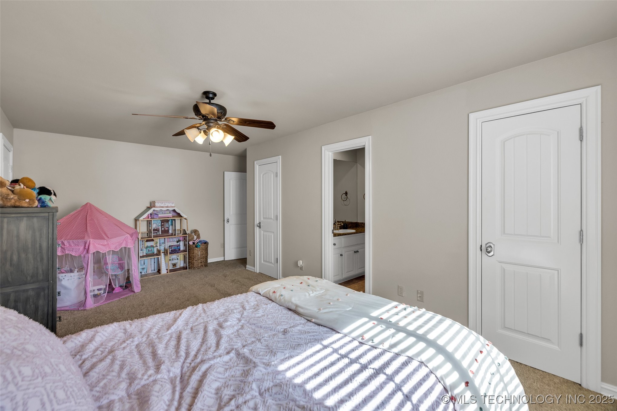 11280 S 72nd East Place