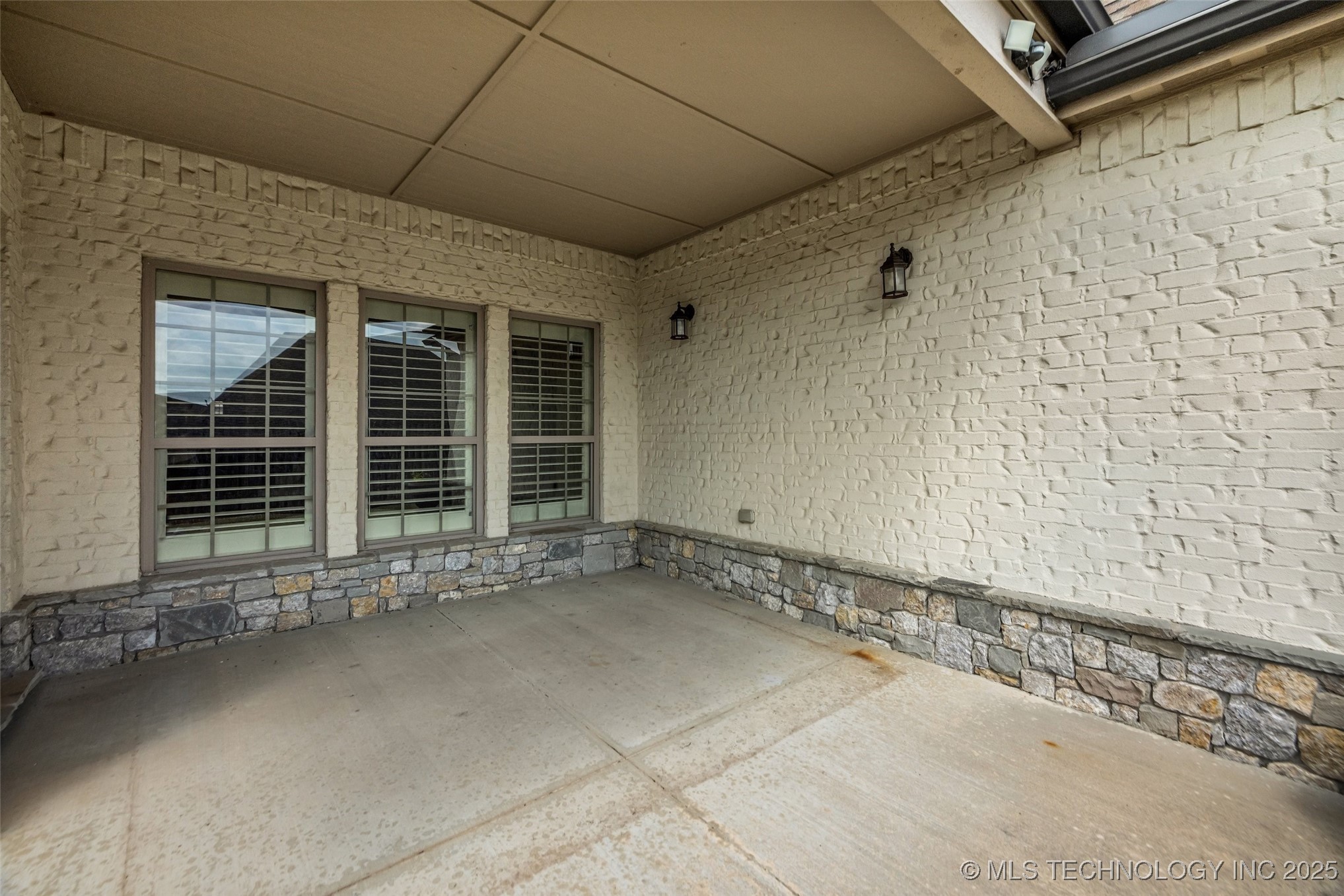 10921 S 77th East Avenue