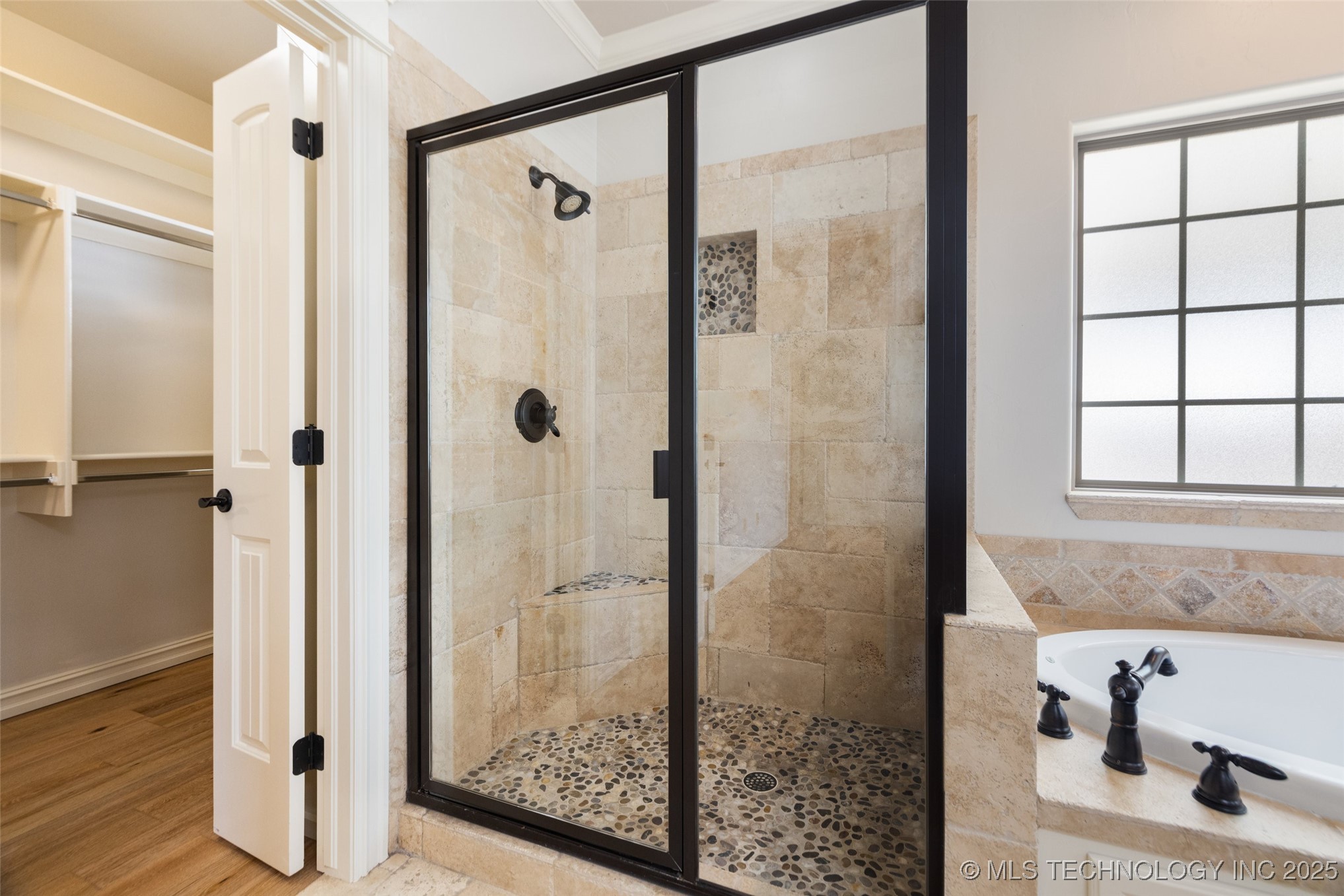 10921 S 77th East Avenue