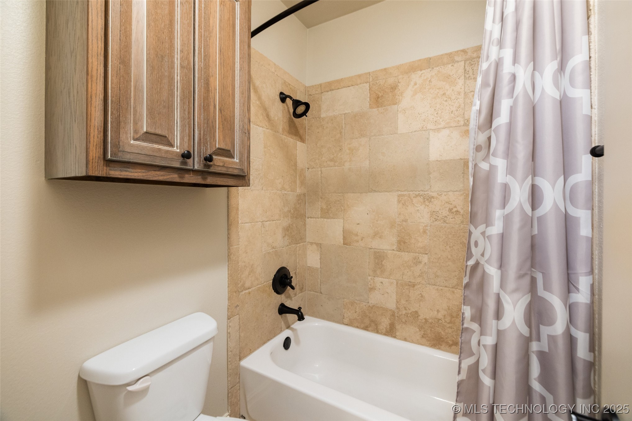 10921 S 77th East Avenue