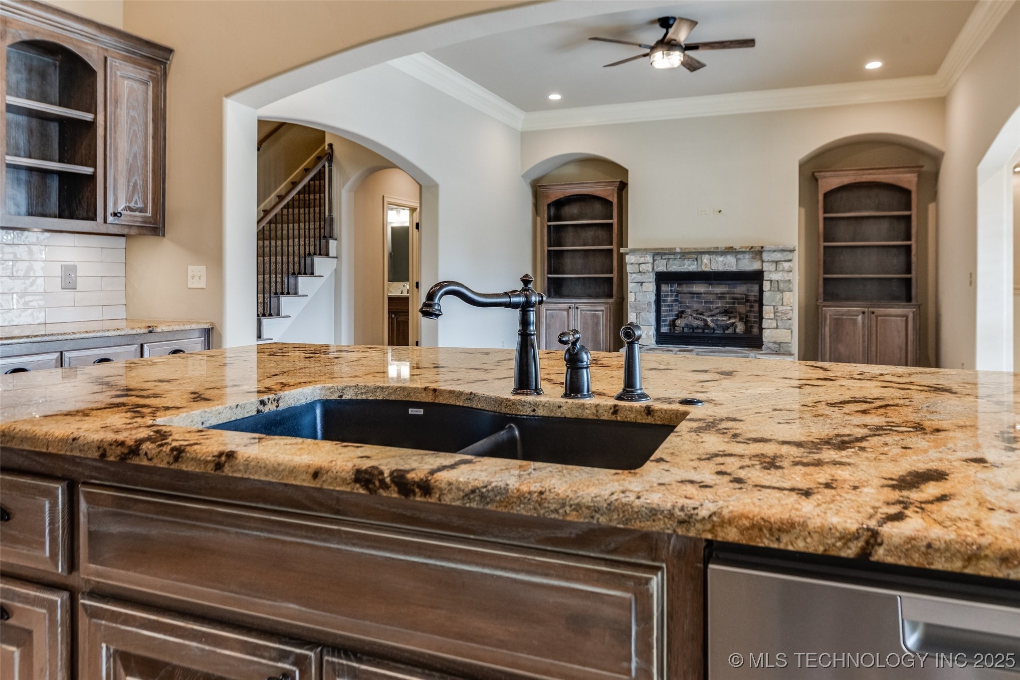 10921 S 77th East Avenue