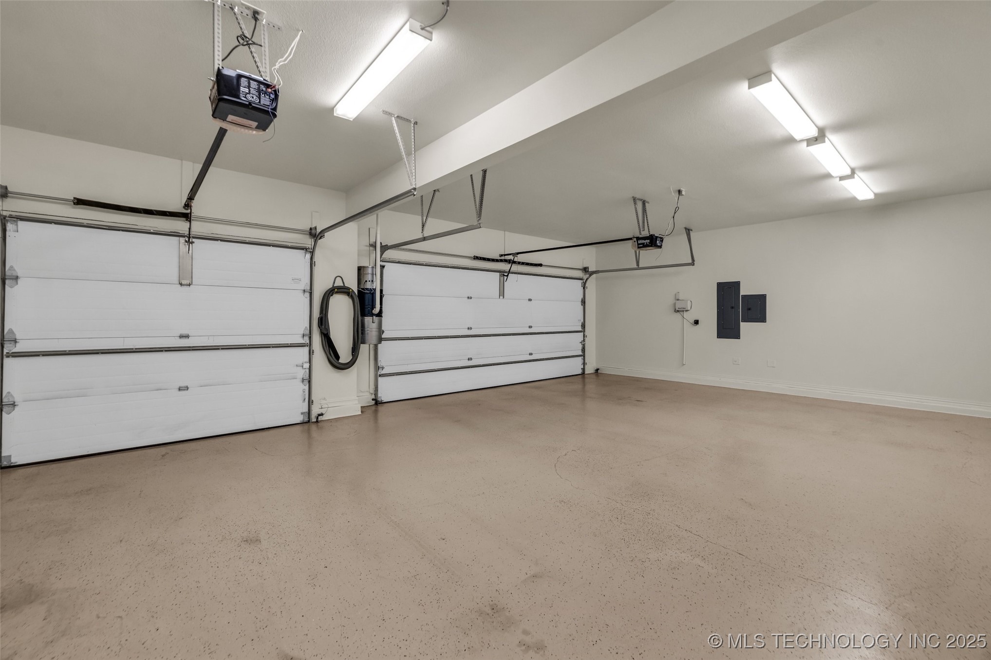 10921 S 77th East Avenue