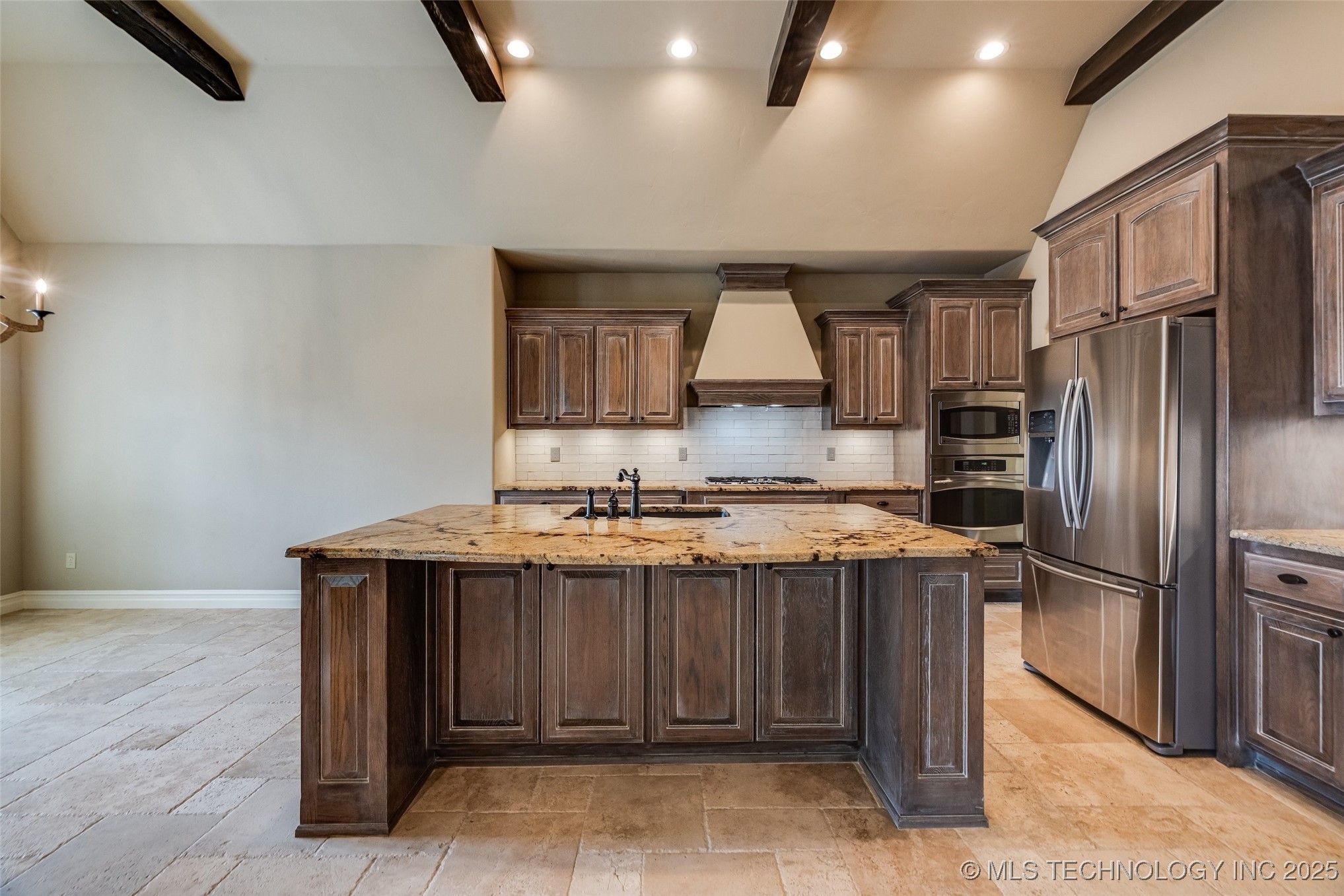 10921 S 77th East Avenue