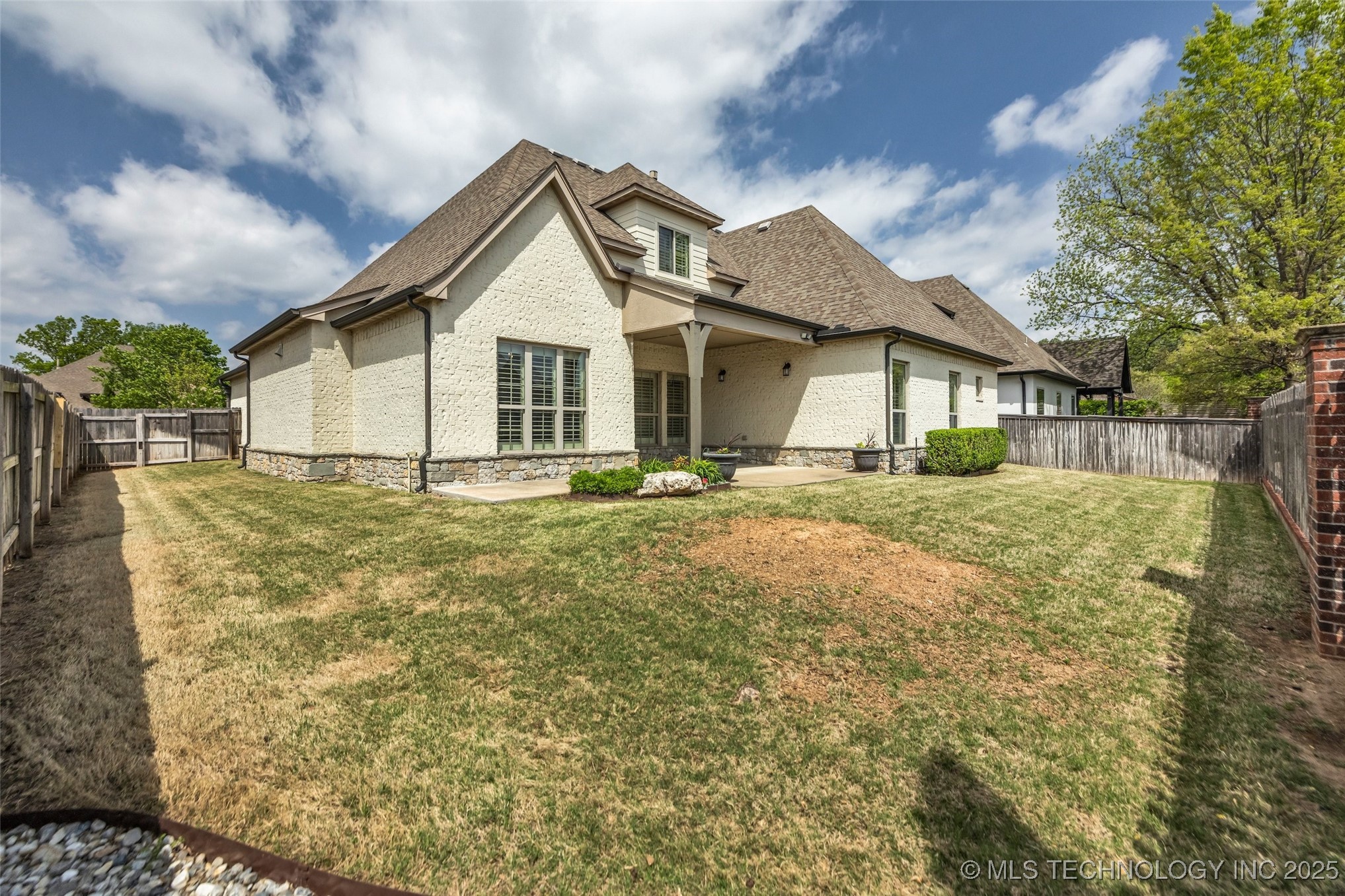 10921 S 77th East Avenue