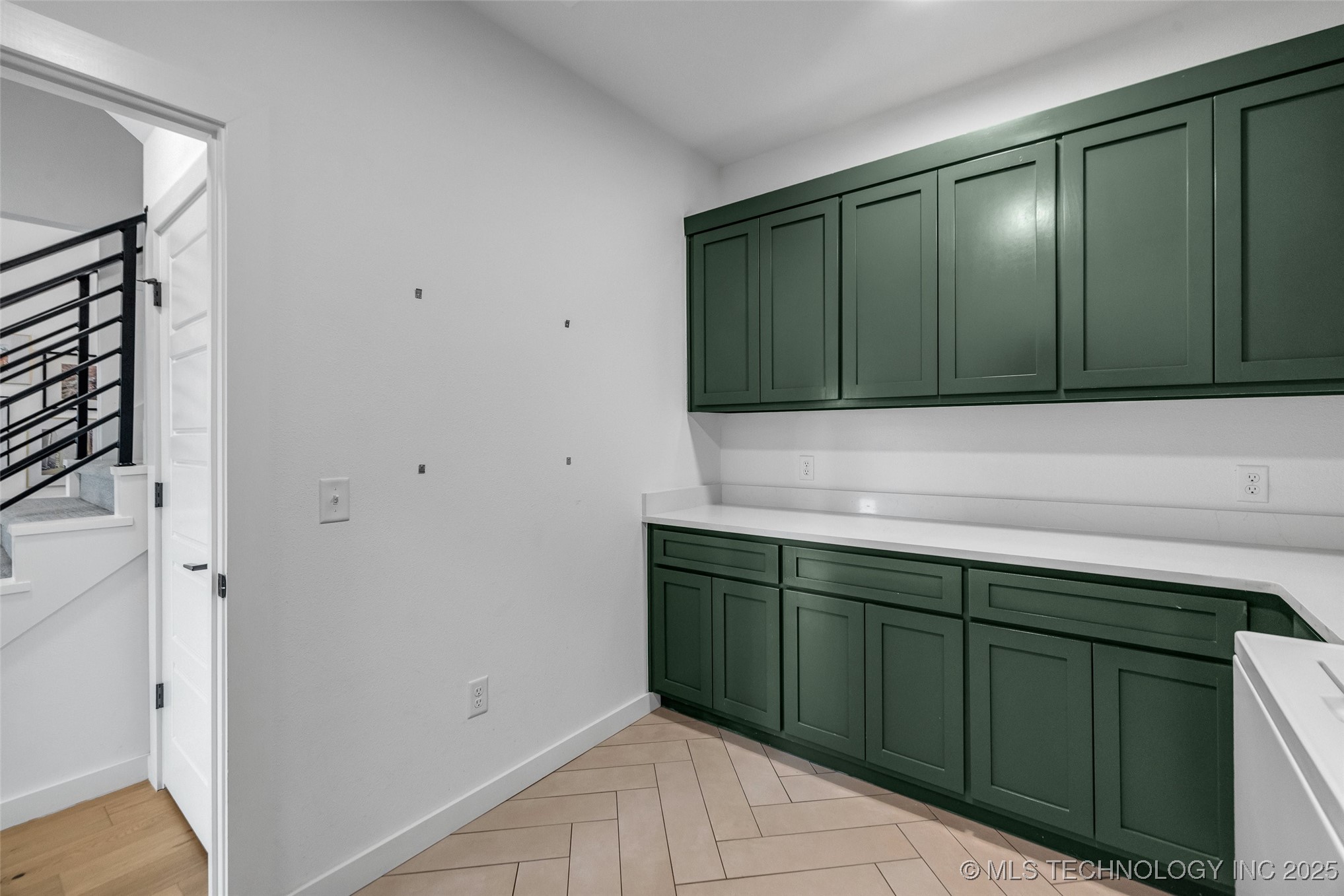 11529 S Marion Avenue