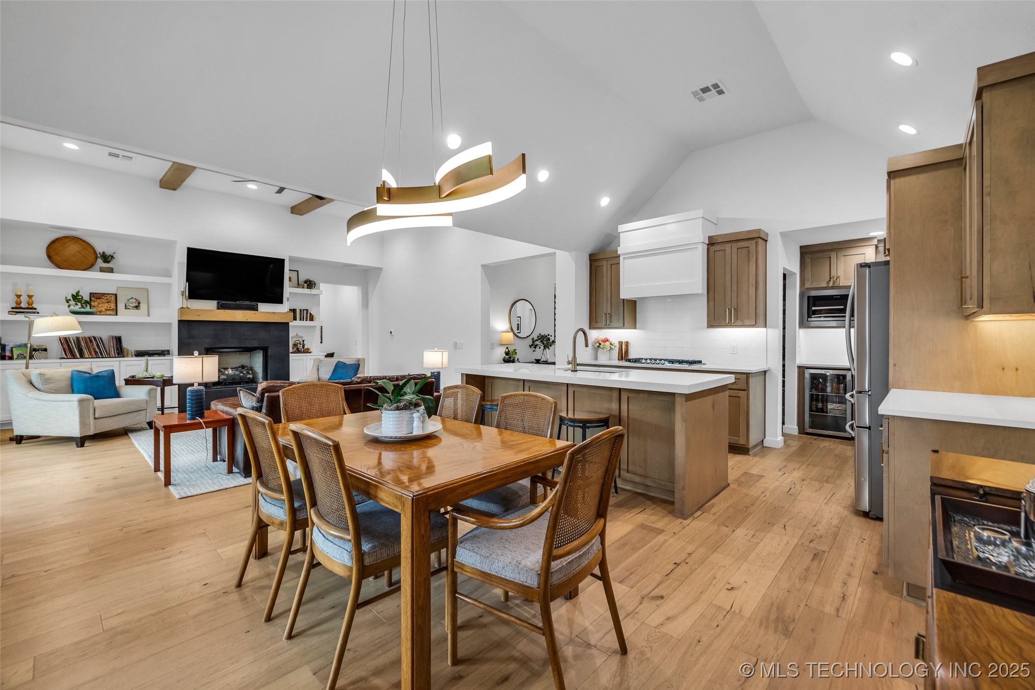 11529 S Marion Avenue