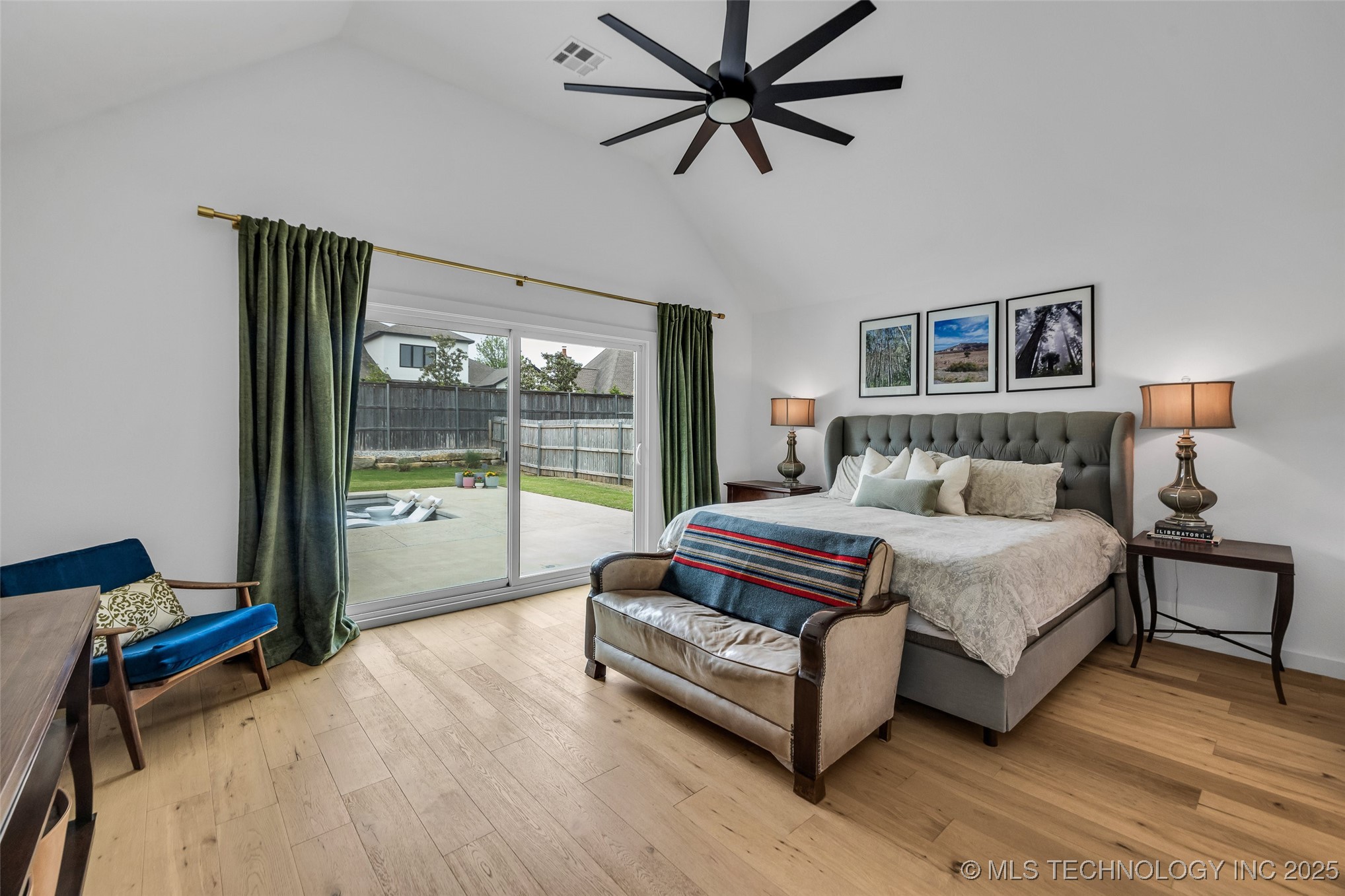 11529 S Marion Avenue