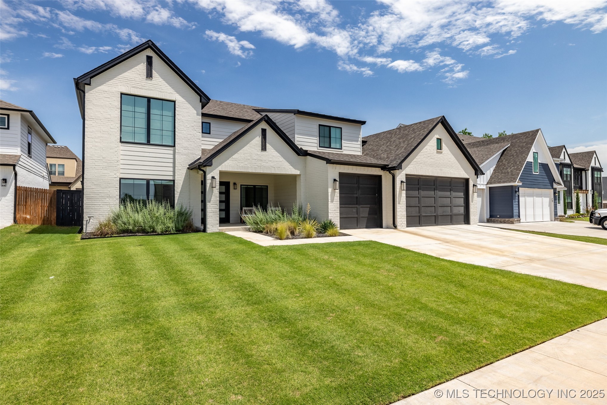 11529 S Marion Avenue