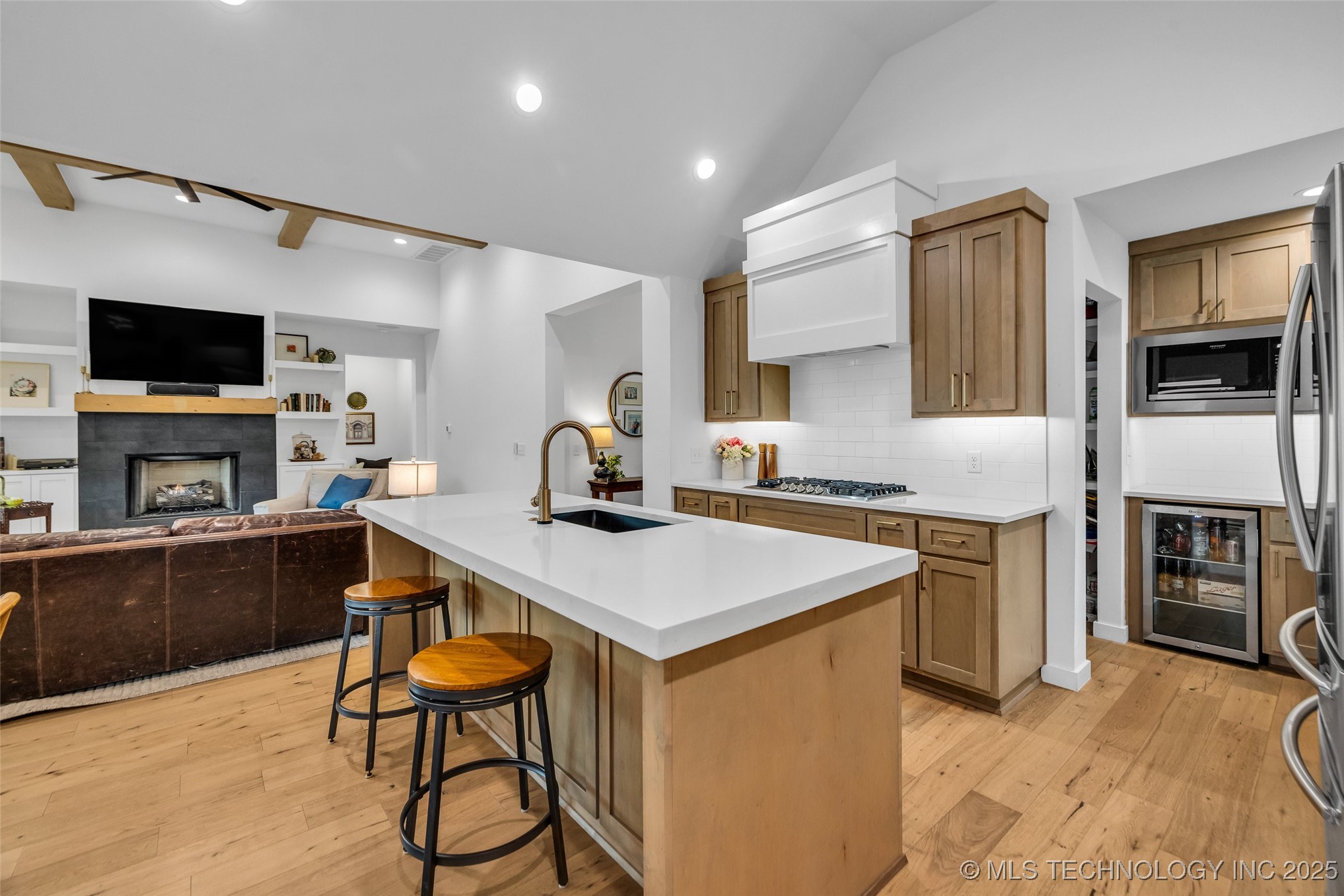 11529 S Marion Avenue