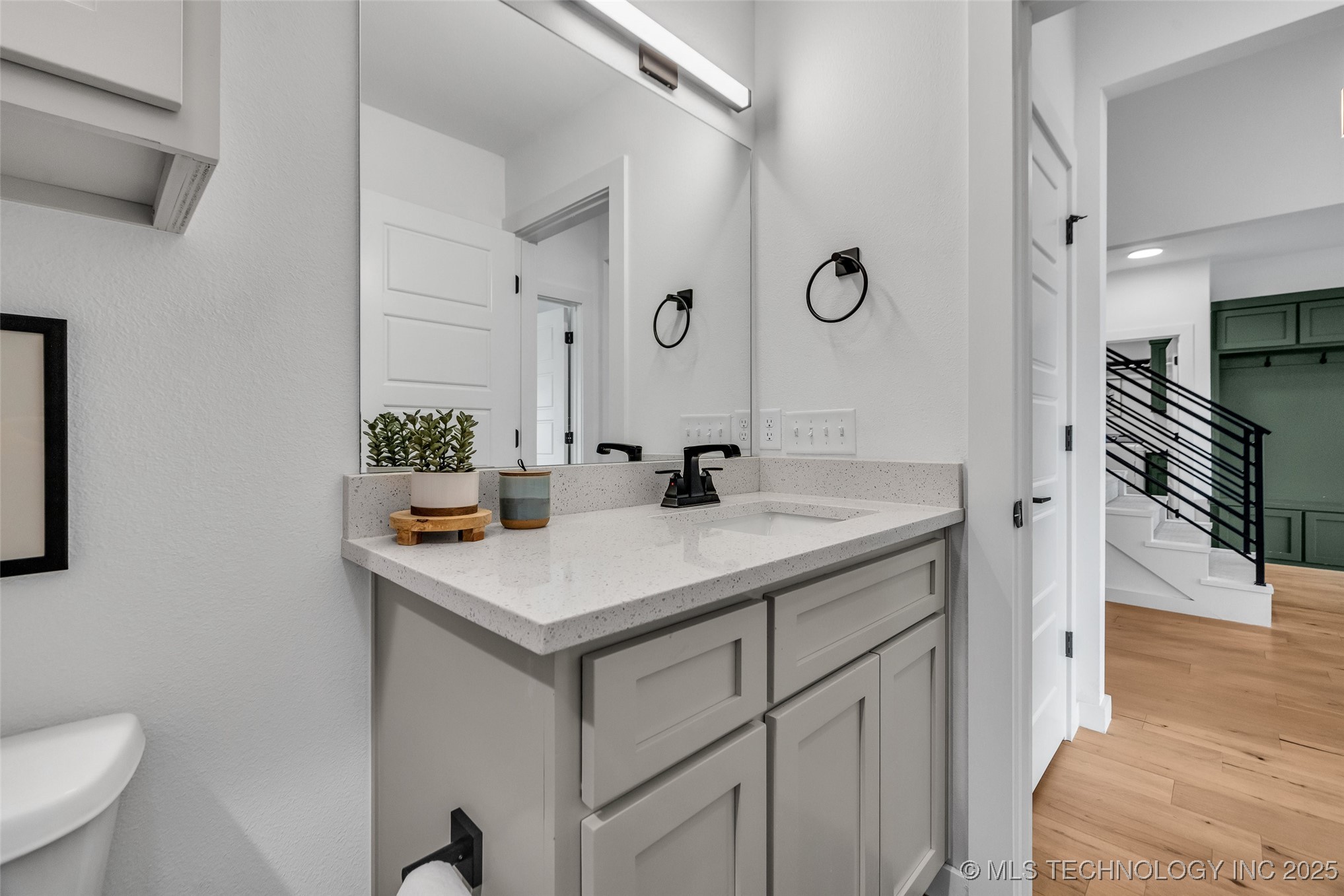 11529 S Marion Avenue