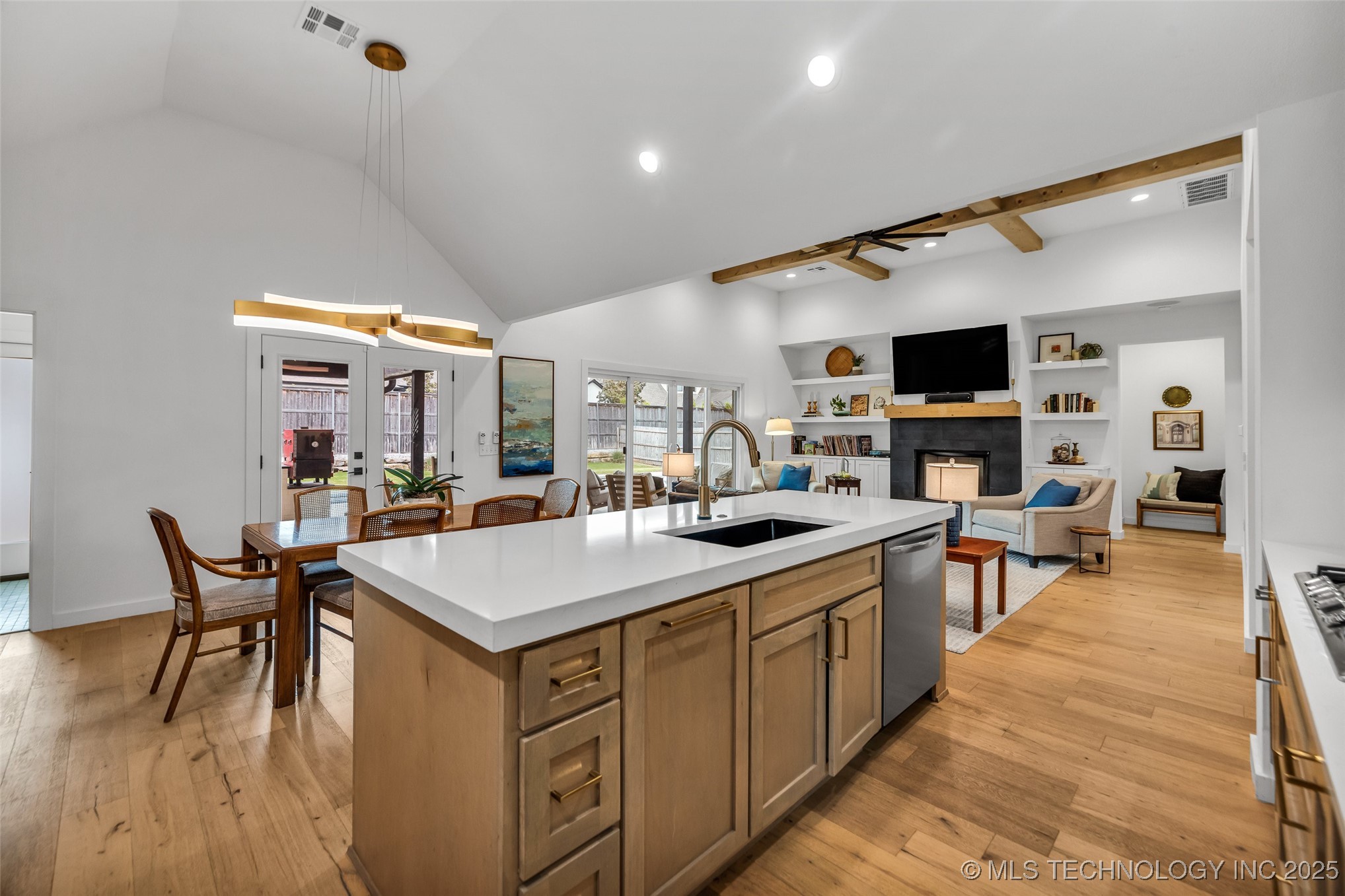 11529 S Marion Avenue