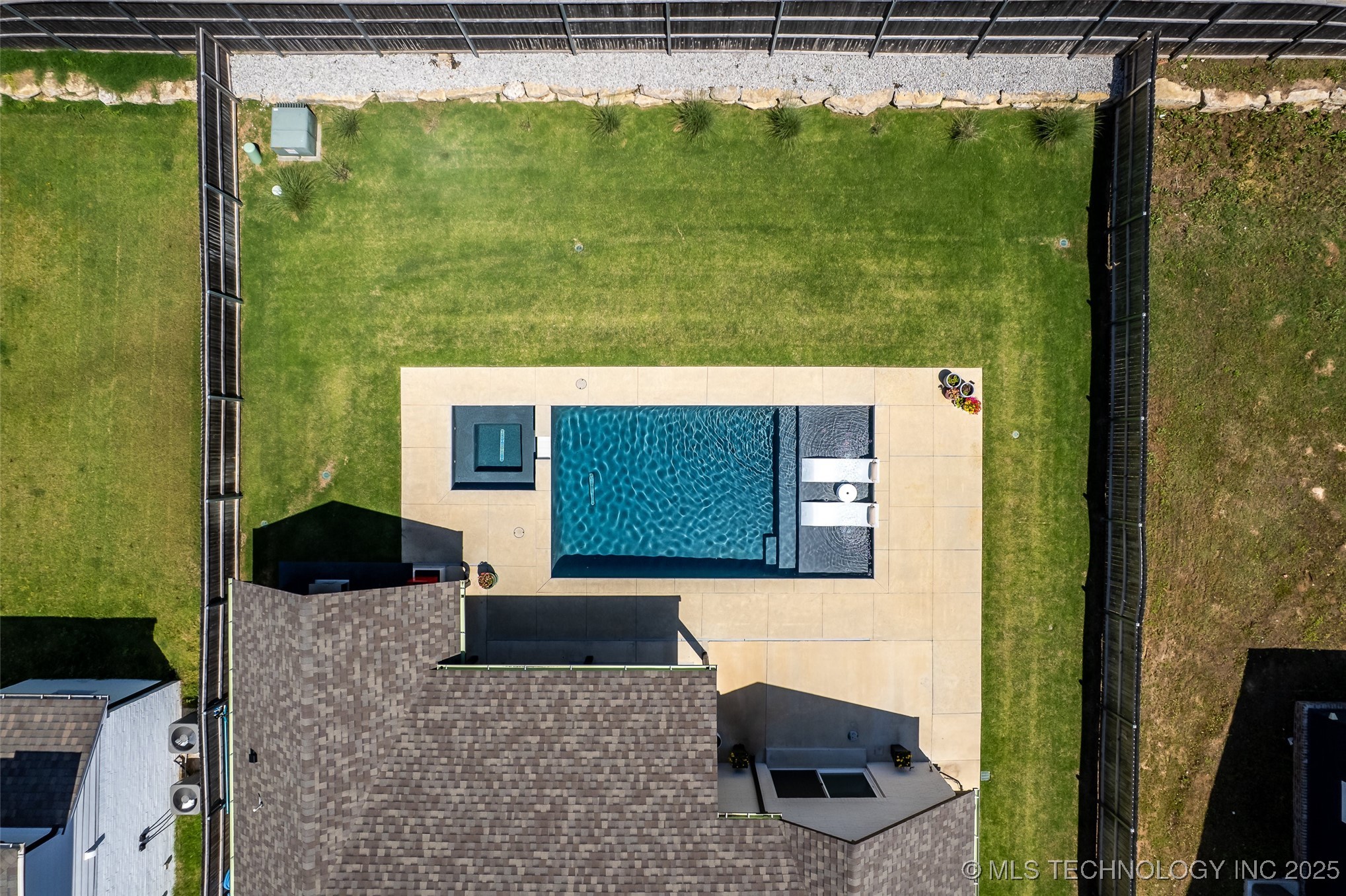 11529 S Marion Avenue