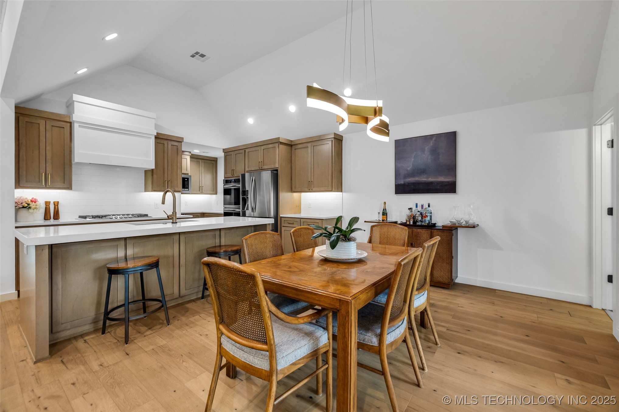 11529 S Marion Avenue