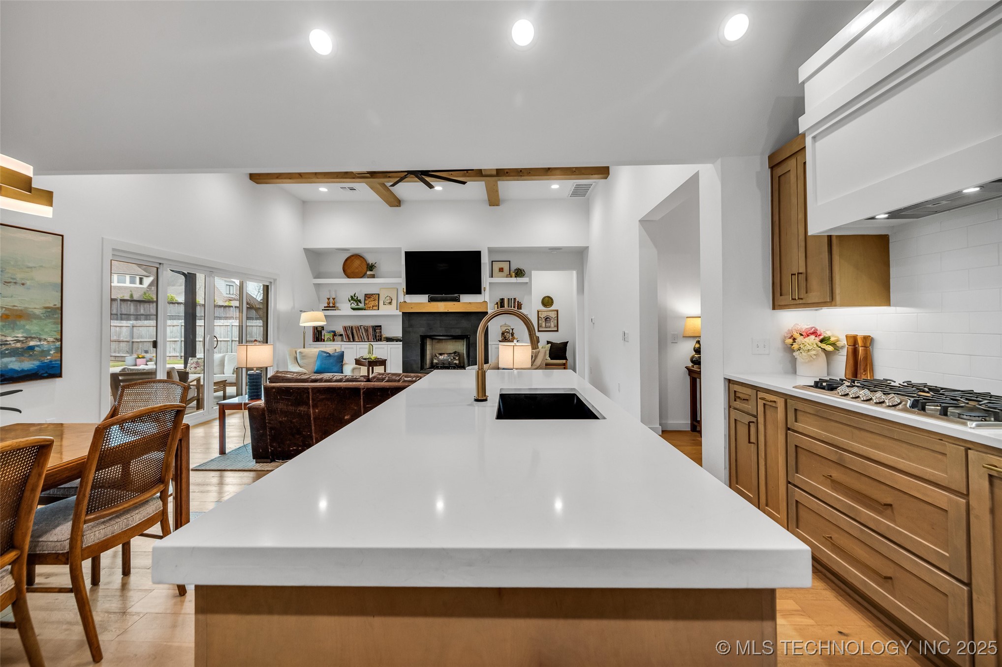 11529 S Marion Avenue