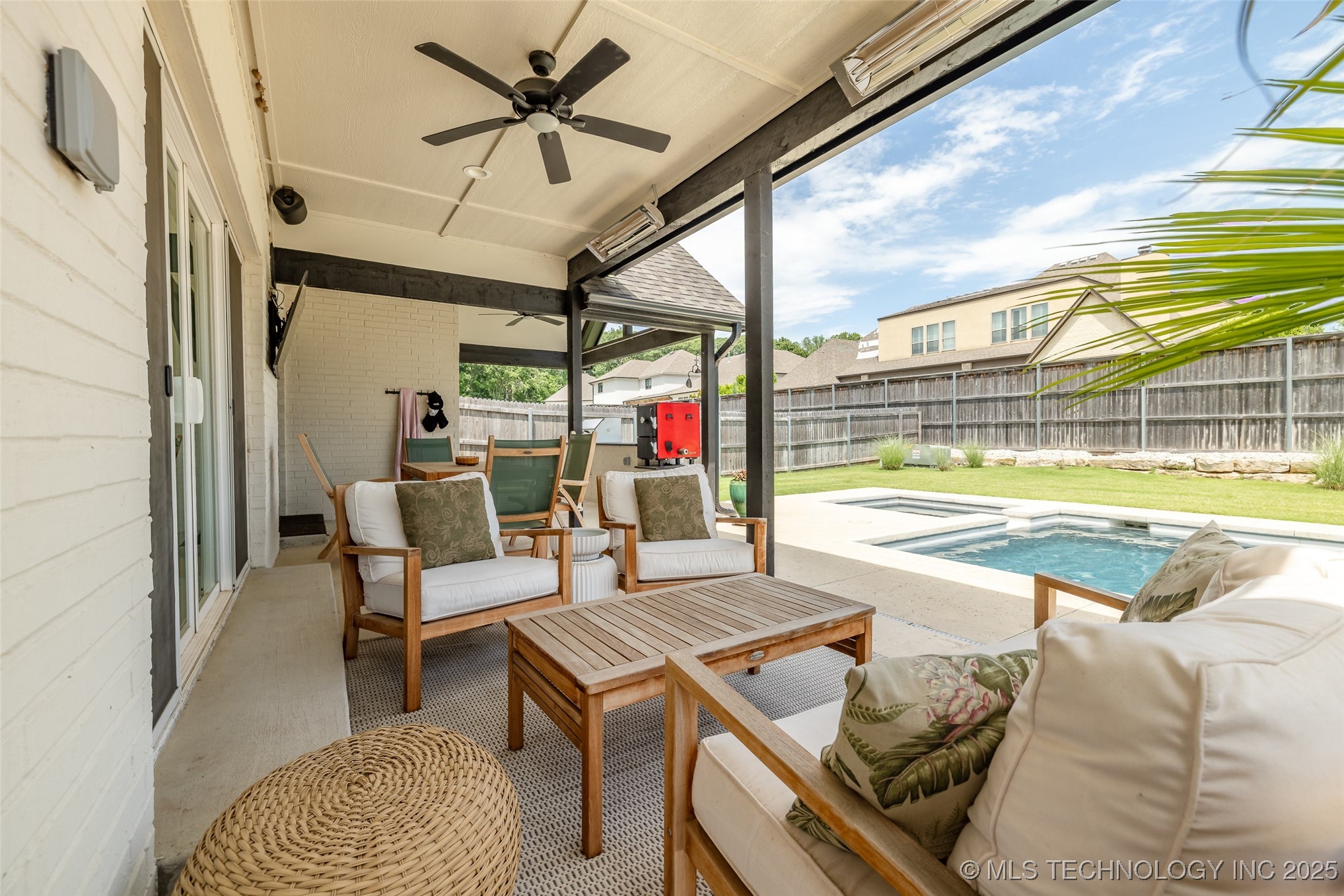 11529 S Marion Avenue