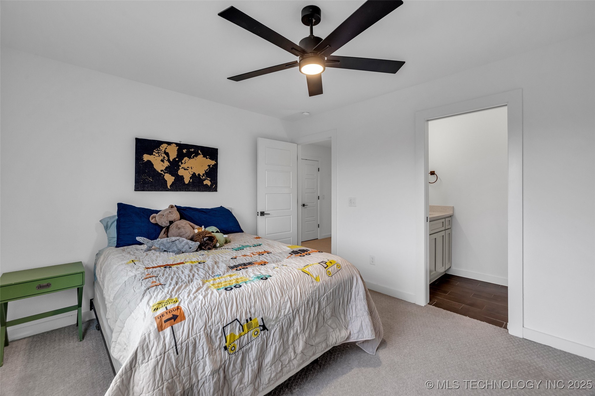 11529 S Marion Avenue