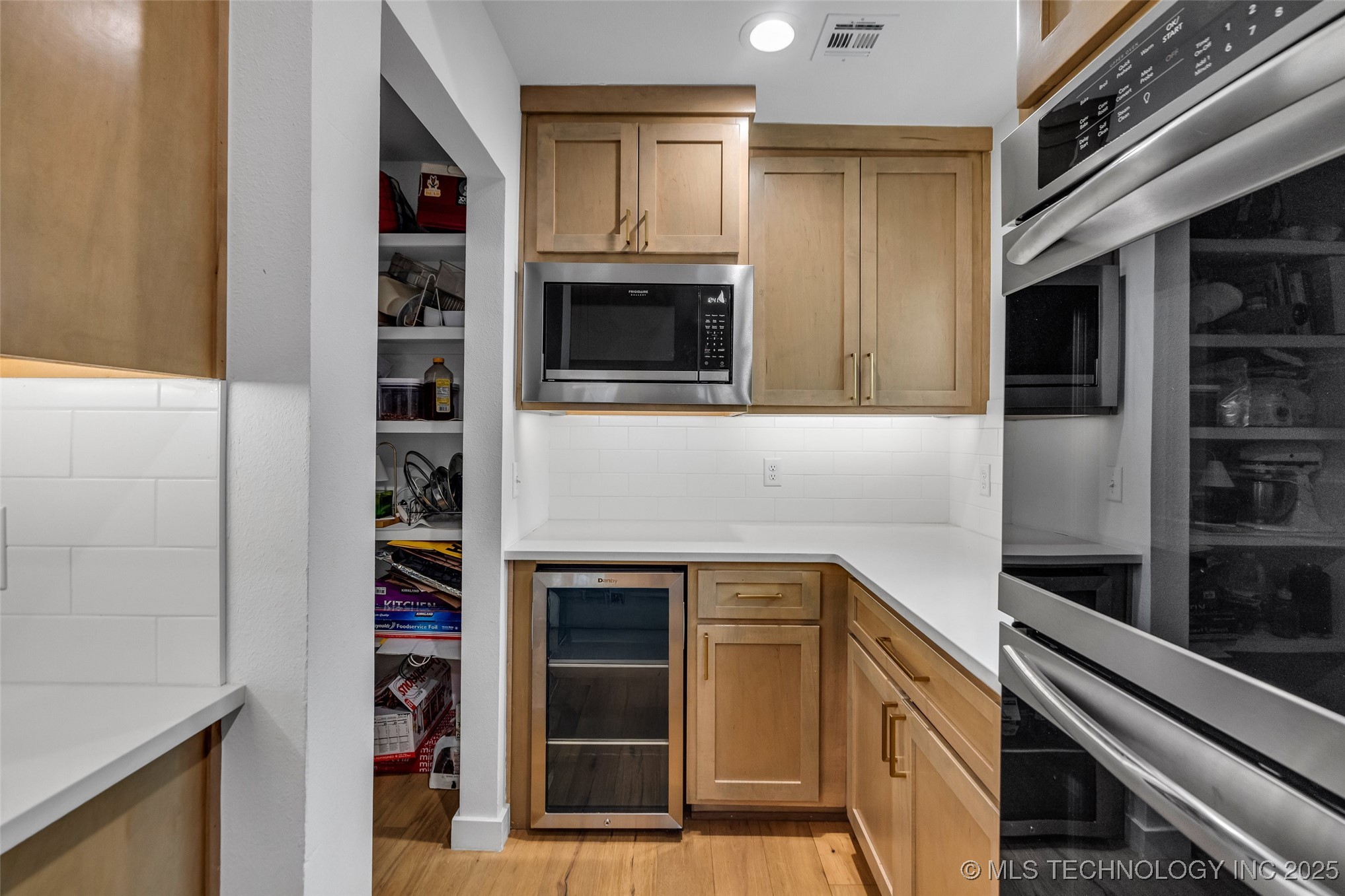 11529 S Marion Avenue