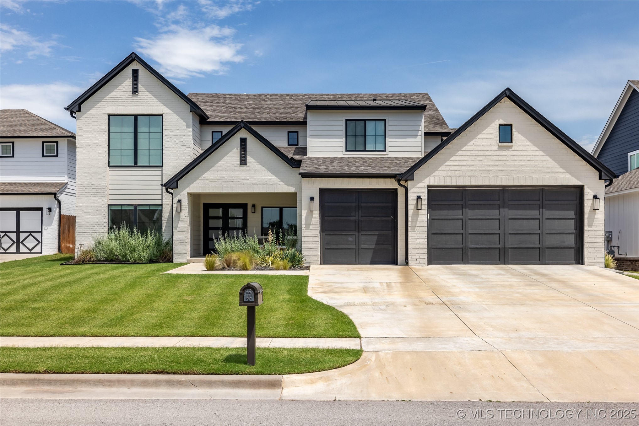 11529 S Marion Avenue