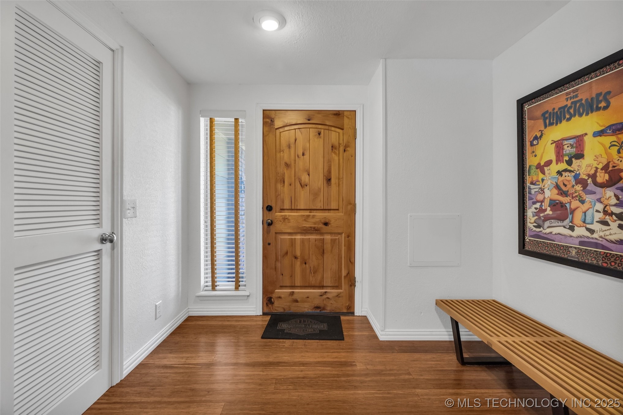 2601 W Hartford Street