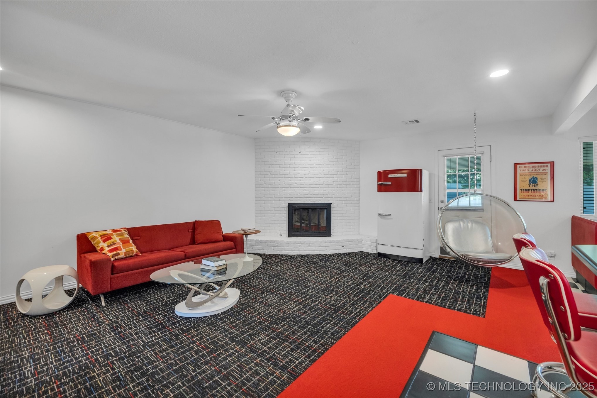 2601 W Hartford Street