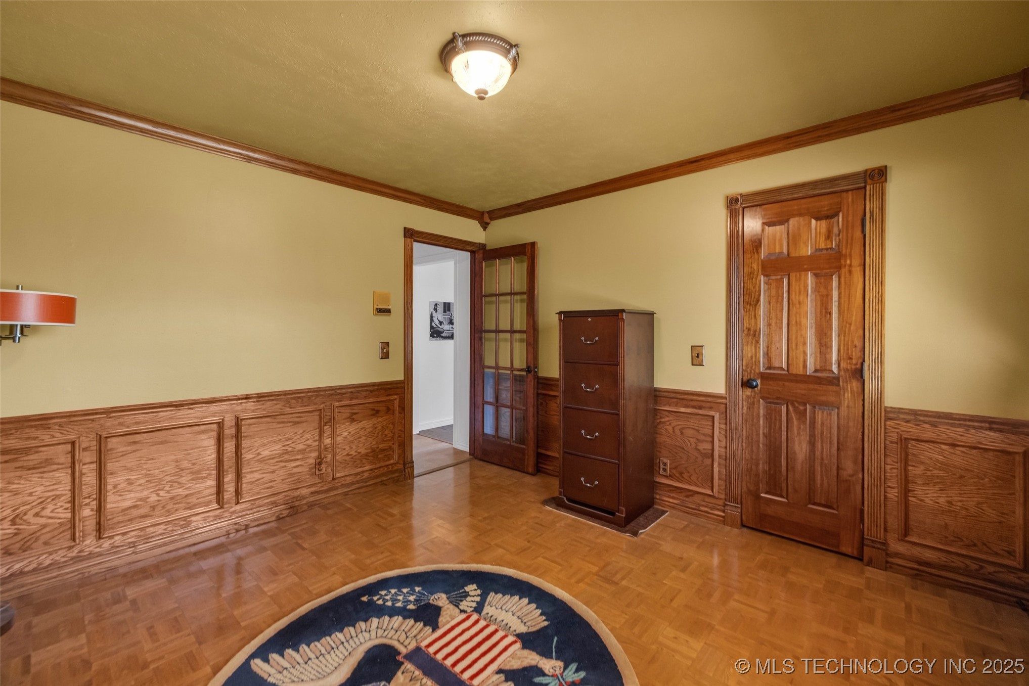 2601 W Hartford Street