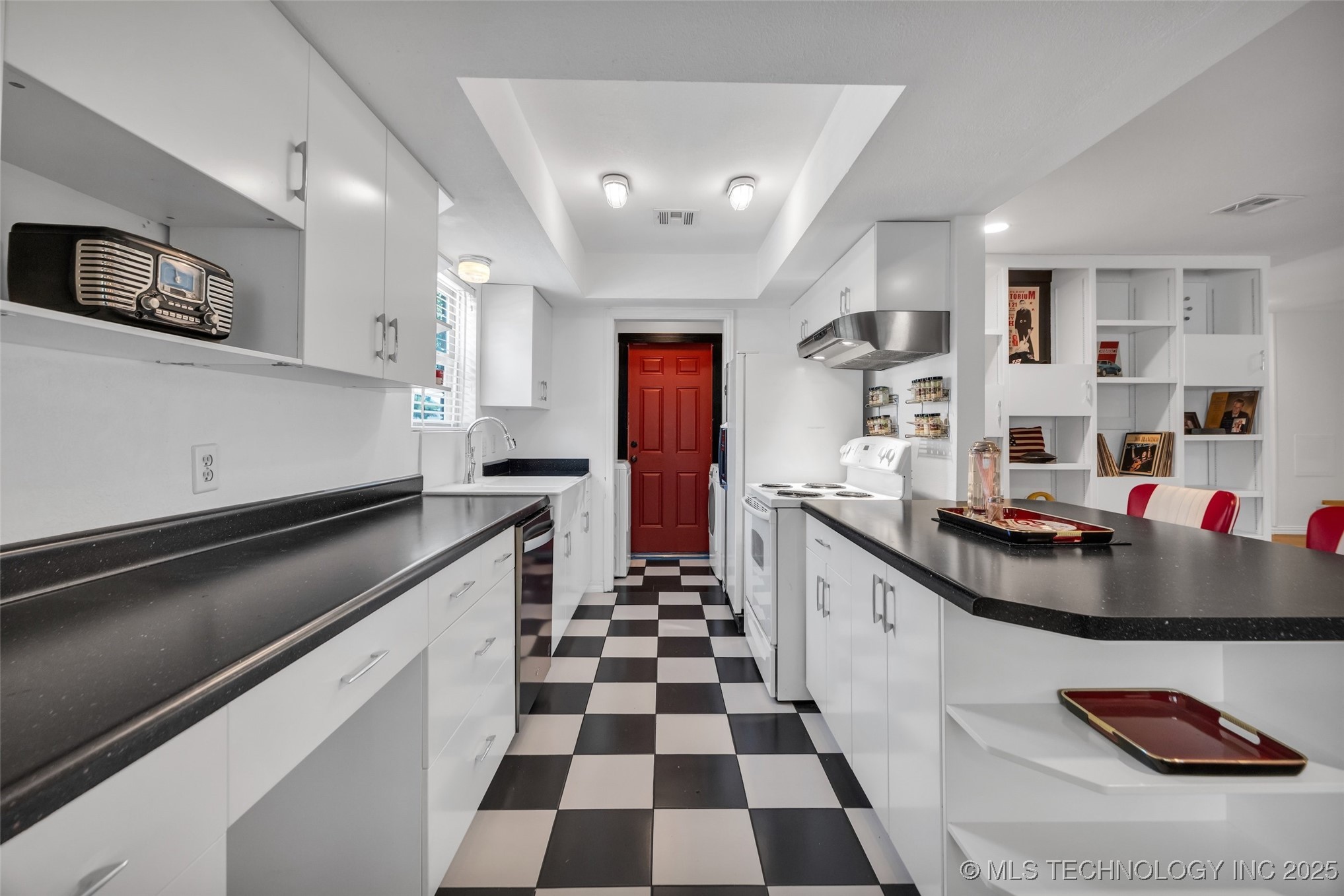 2601 W Hartford Street