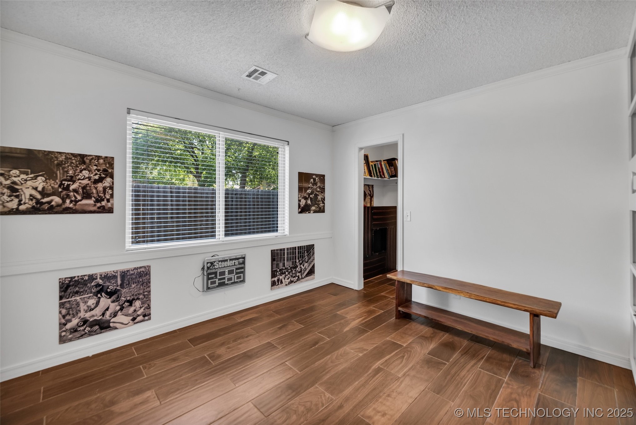 2601 W Hartford Street