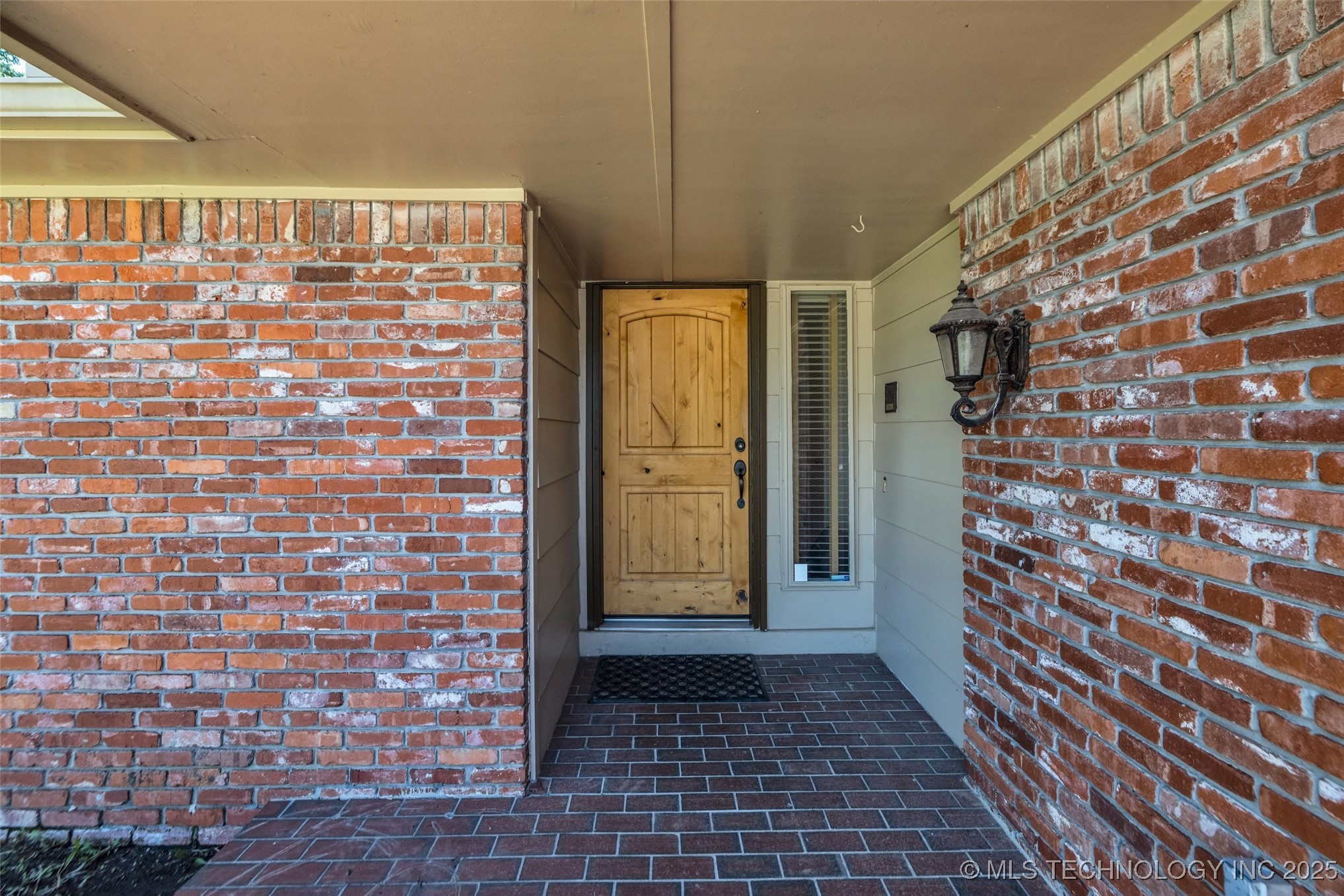 2601 W Hartford Street