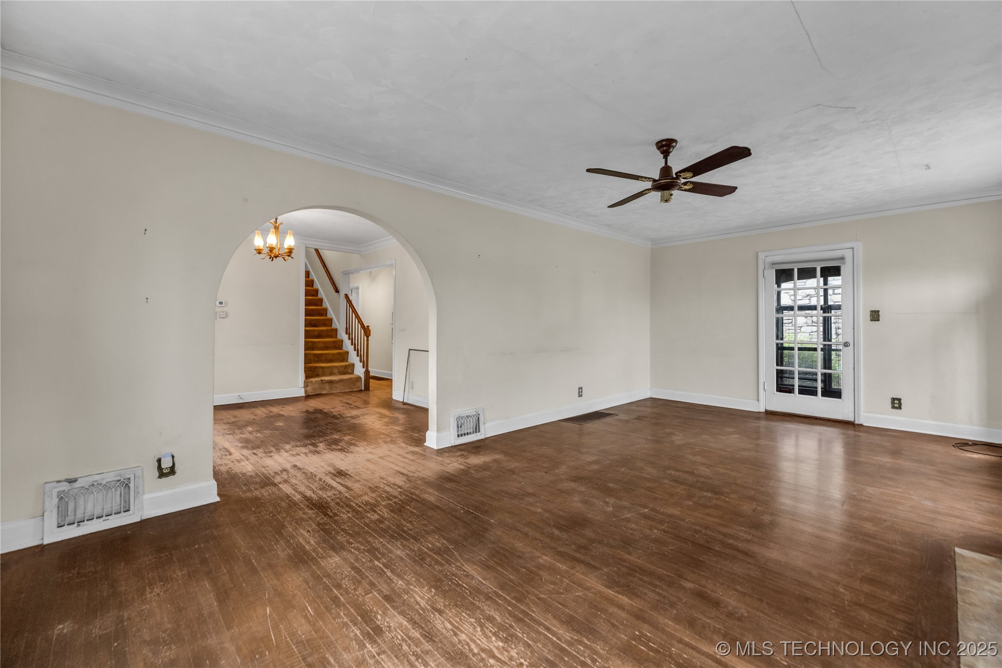 1607 S Delaware Place