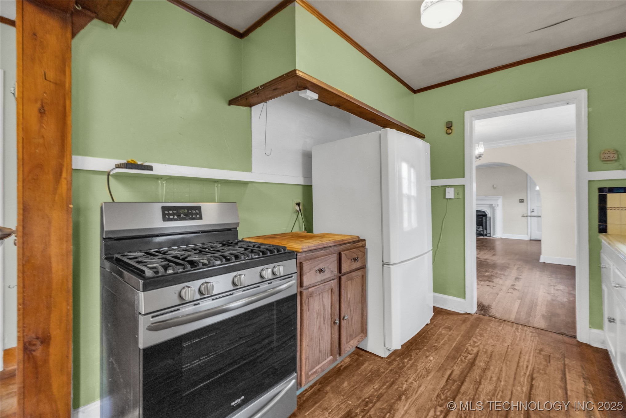 1607 S Delaware Place