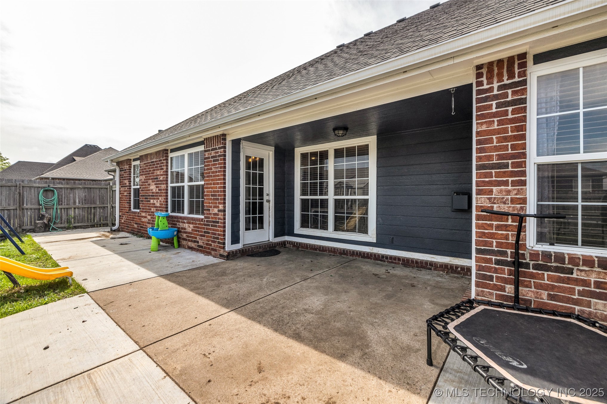 20213 E 33rd Place S