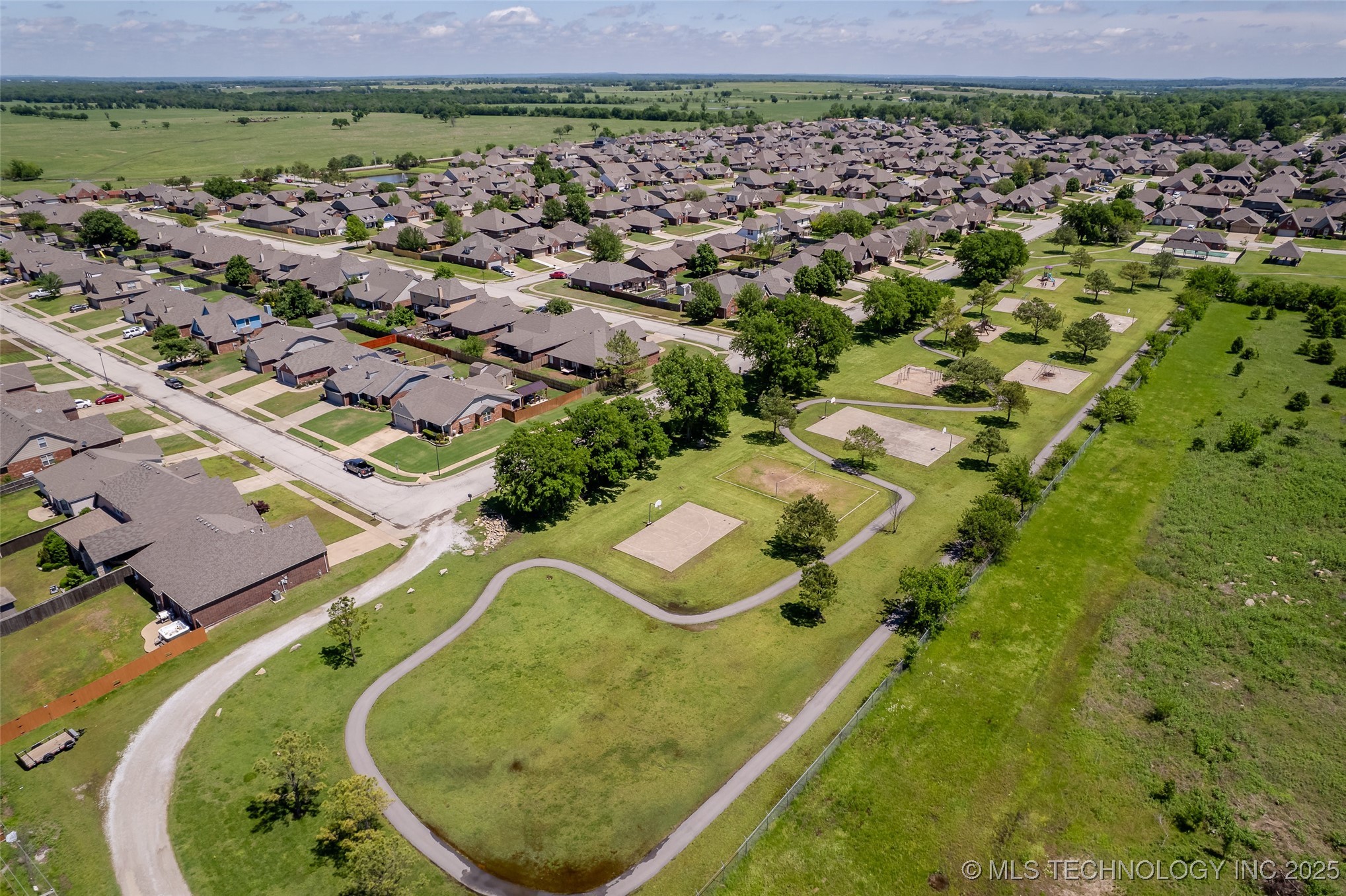 20213 E 33rd Place S