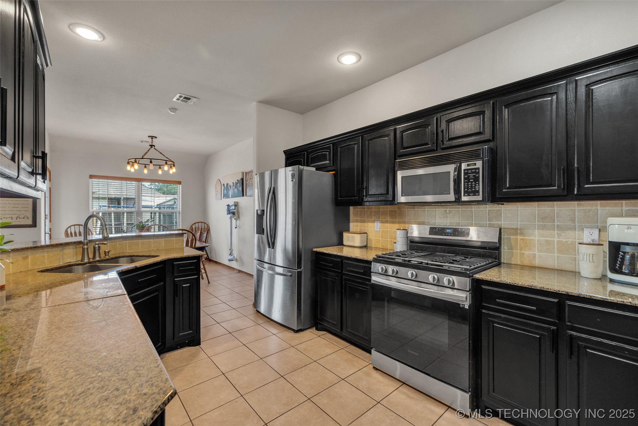 20213 E 33rd Place S