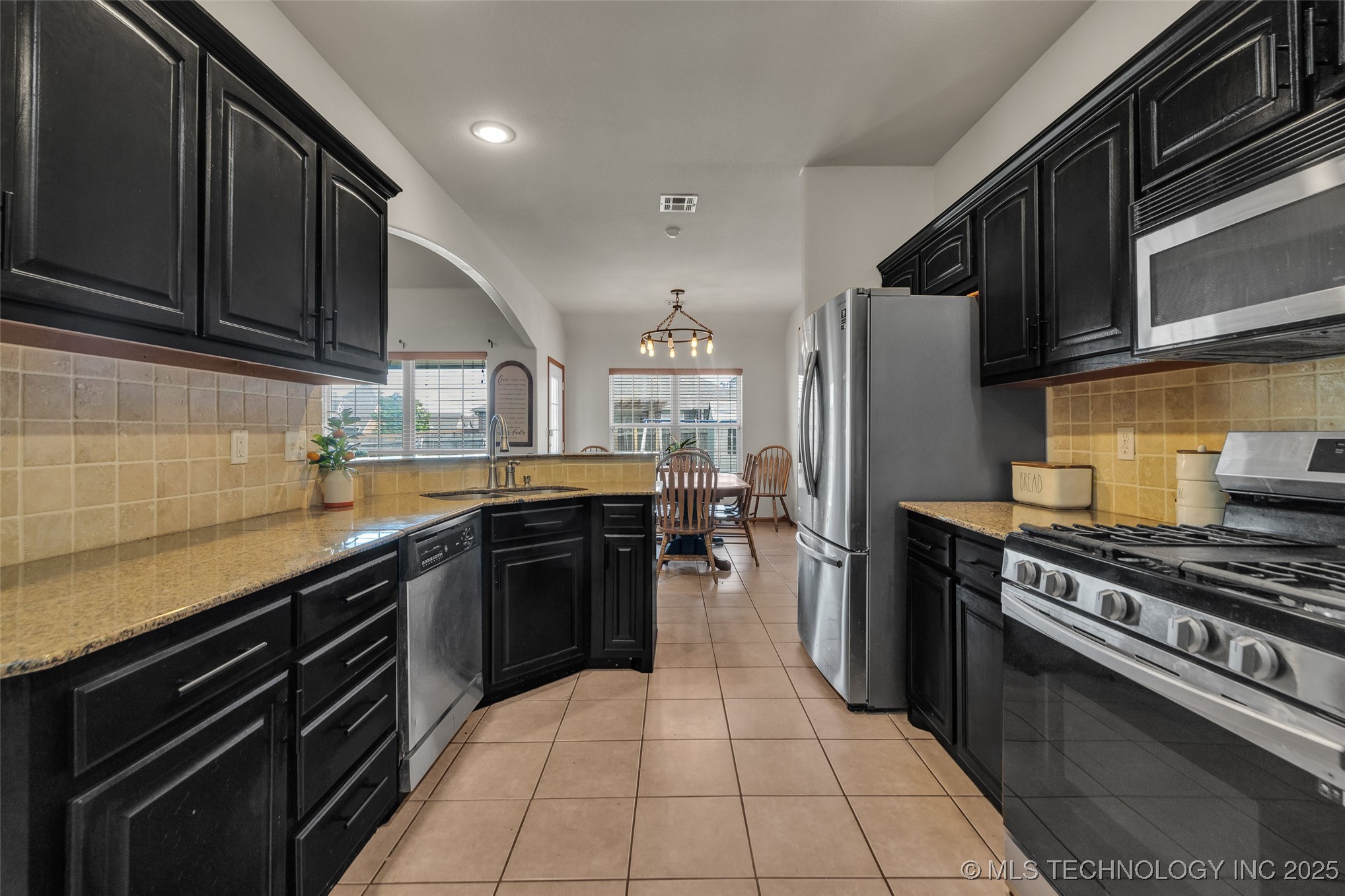 20213 E 33rd Place S