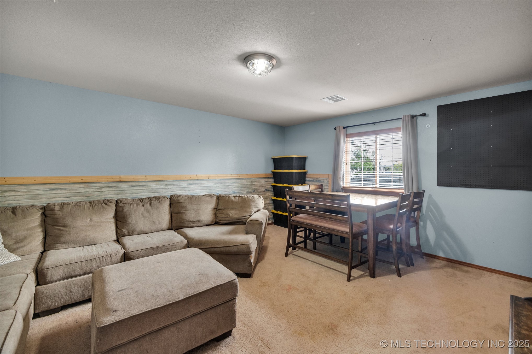 20213 E 33rd Place S