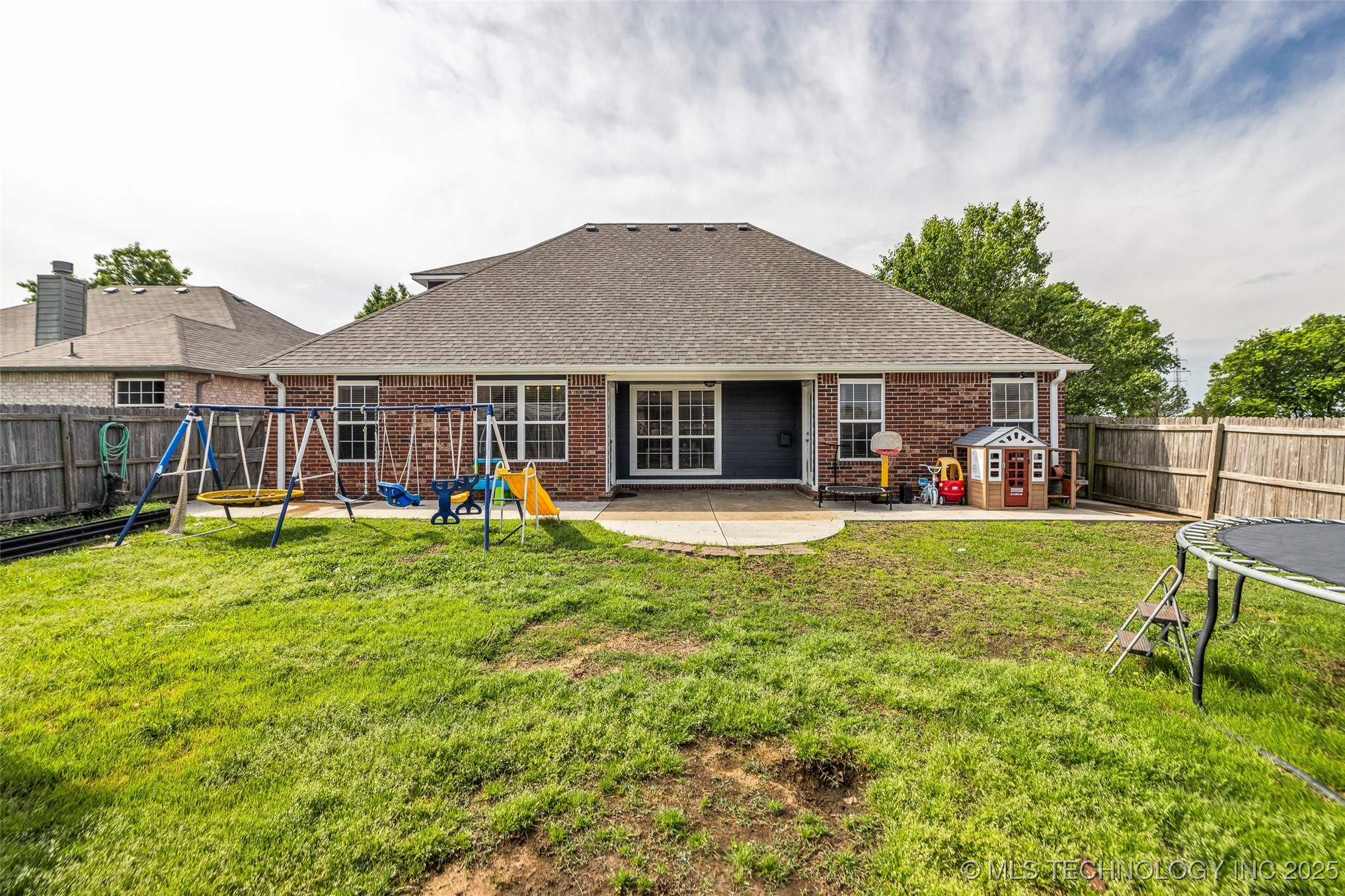 20213 E 33rd Place S